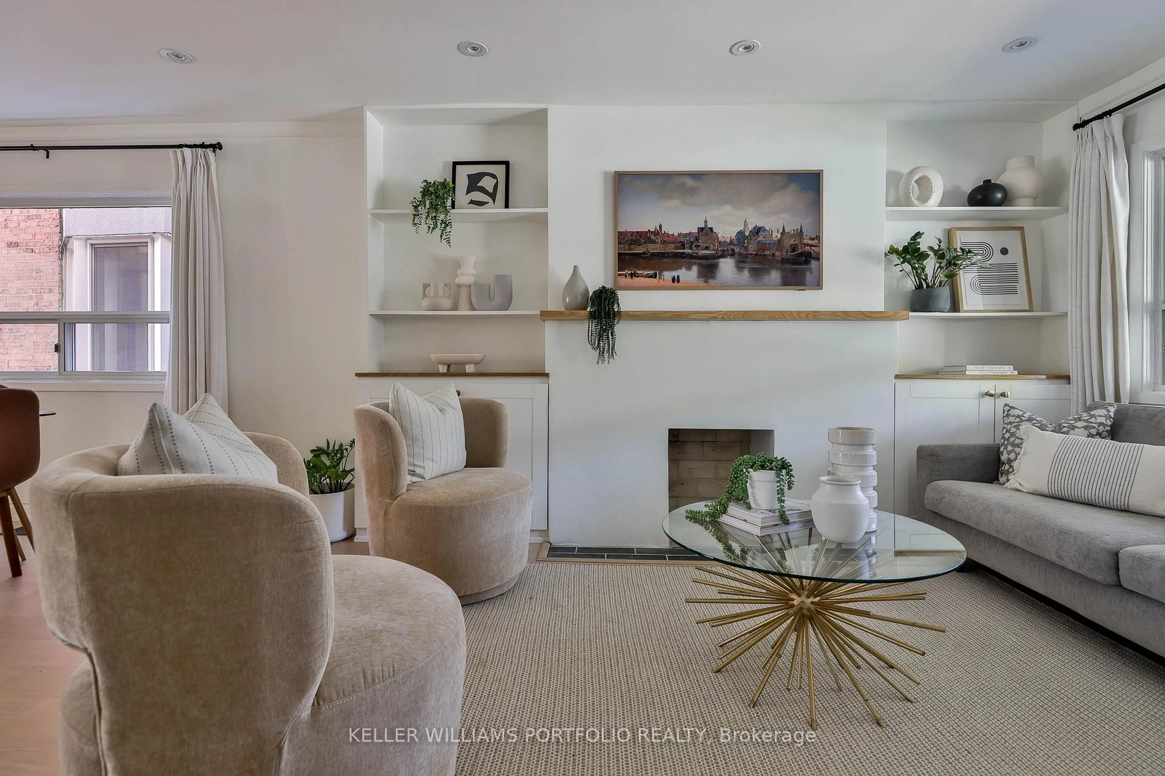 Living room with furniture, unknown for 63 Hounslow Heath Rd, Toronto Ontario M6N 1G7