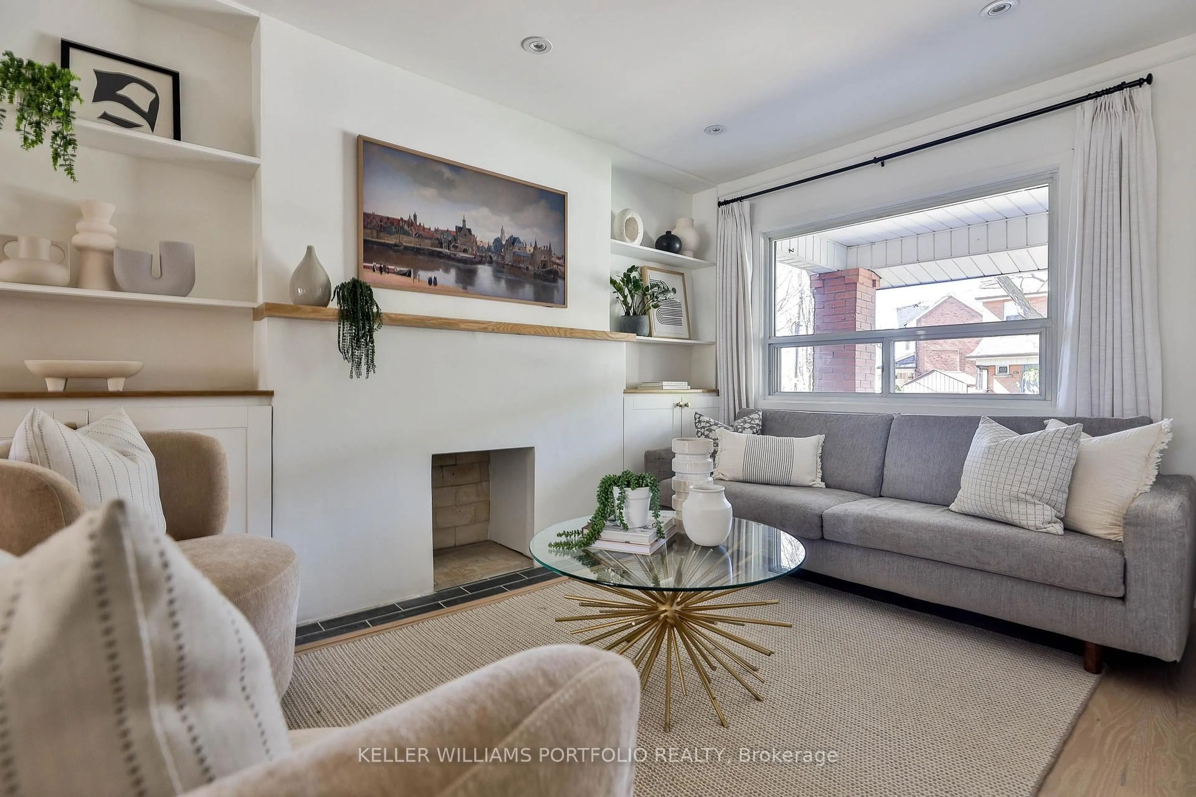 Living room with furniture, unknown for 63 Hounslow Heath Rd, Toronto Ontario M6N 1G7