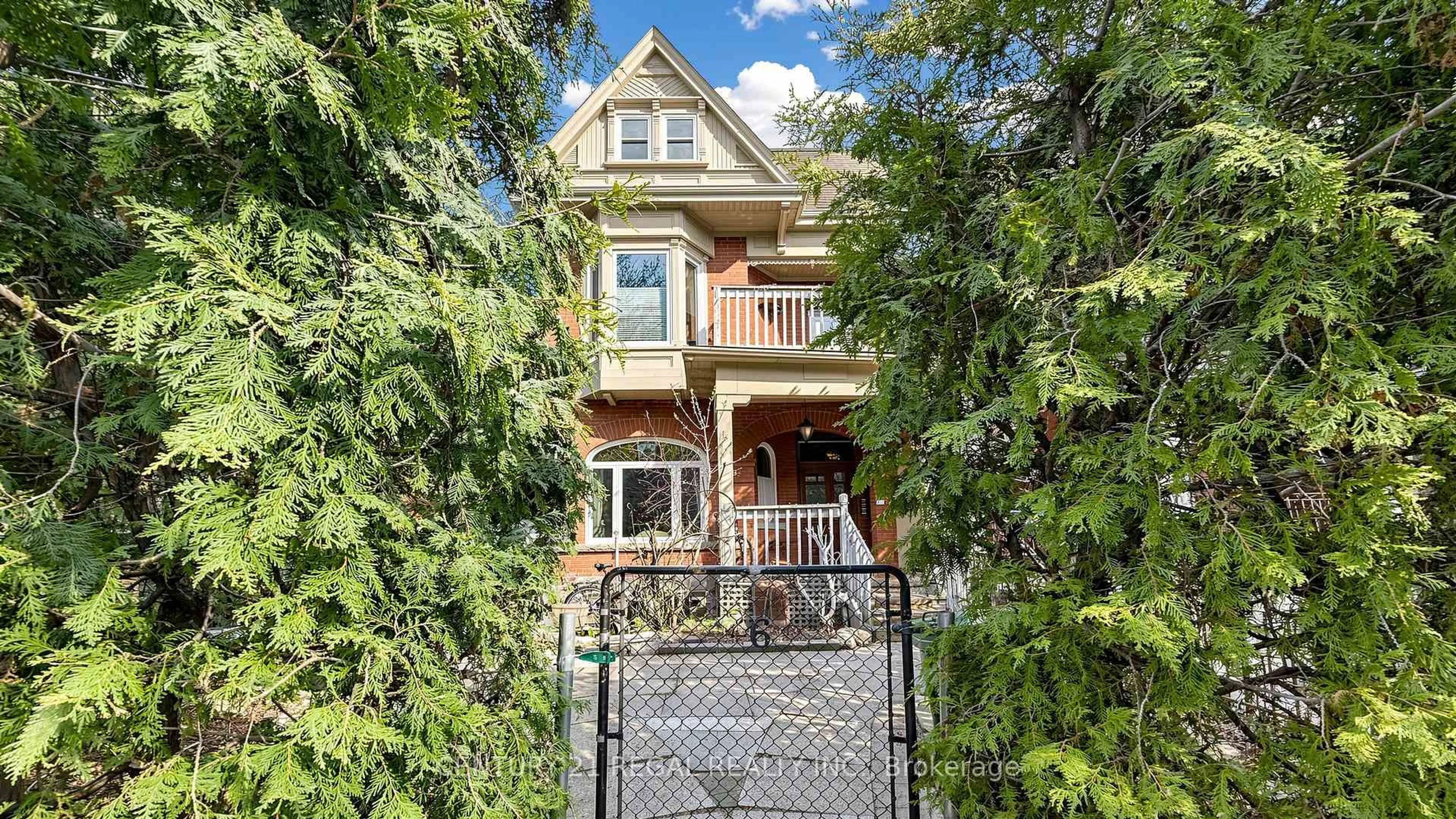 Home with brick exterior material, street for 26 MACDONELL Ave, Toronto Ontario M6R 2A2