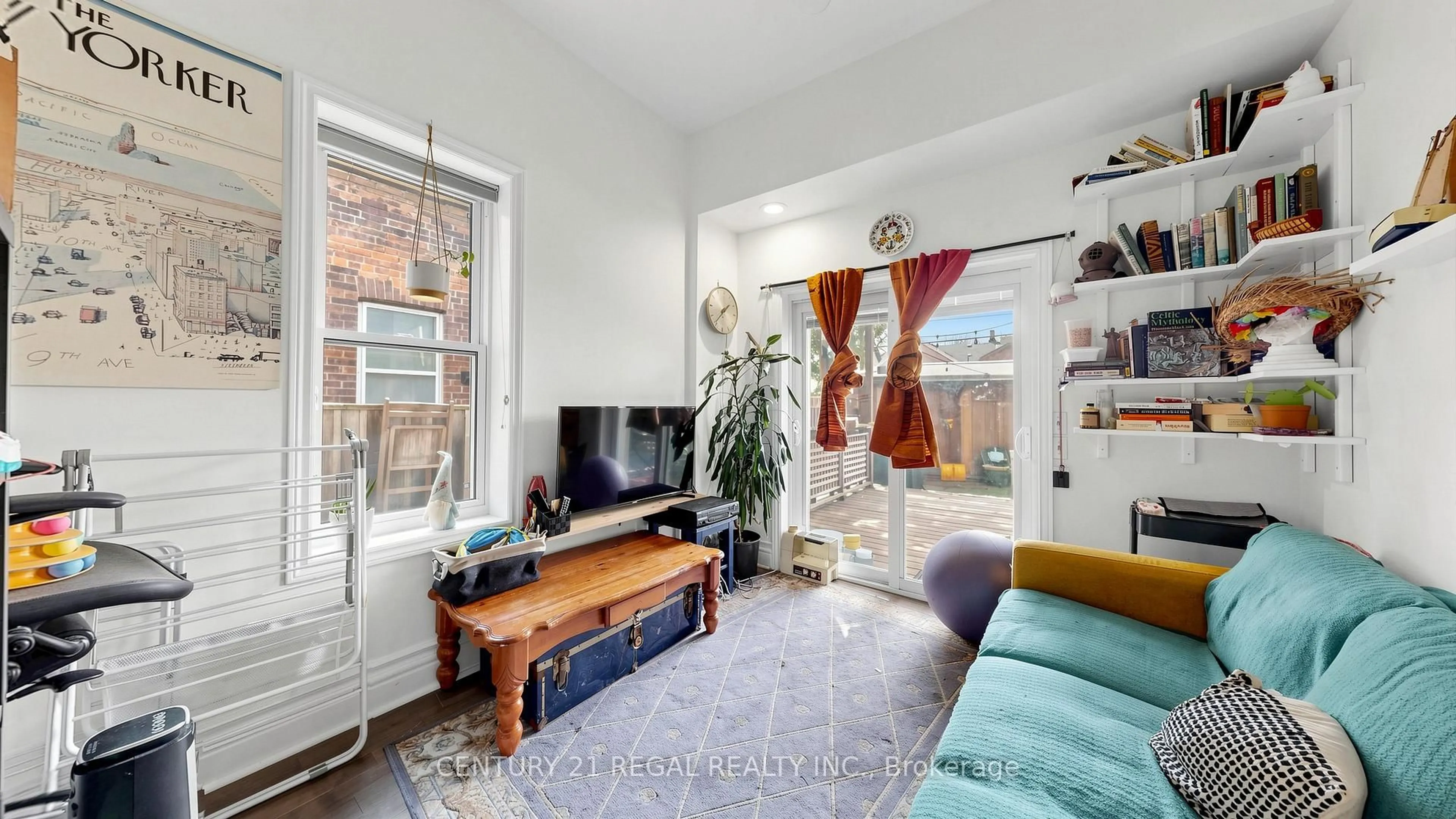 Living room with furniture, unknown for 26 MACDONELL Ave, Toronto Ontario M6R 2A2