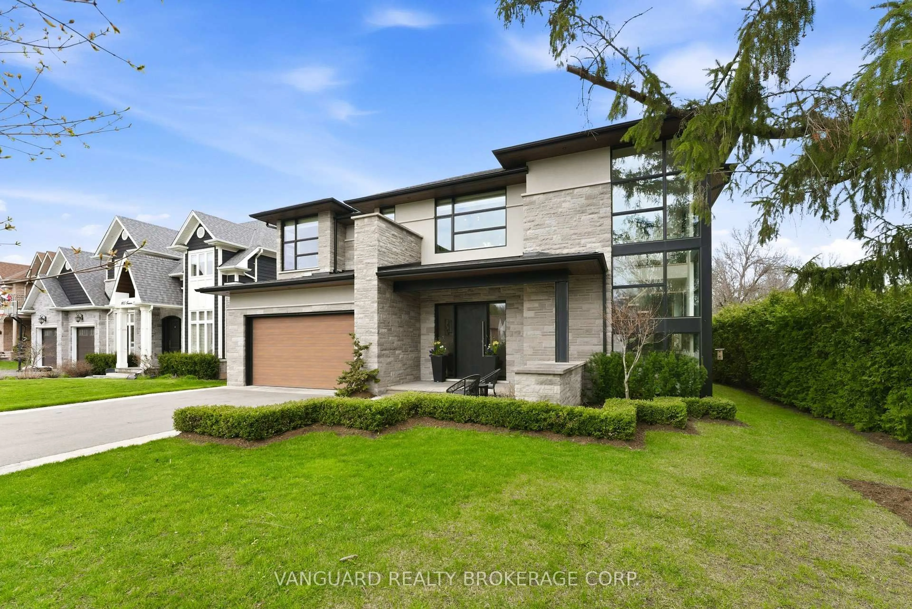 Home with brick exterior material, street for 1099 Truman Ave, Oakville Ontario L6H 1Y9