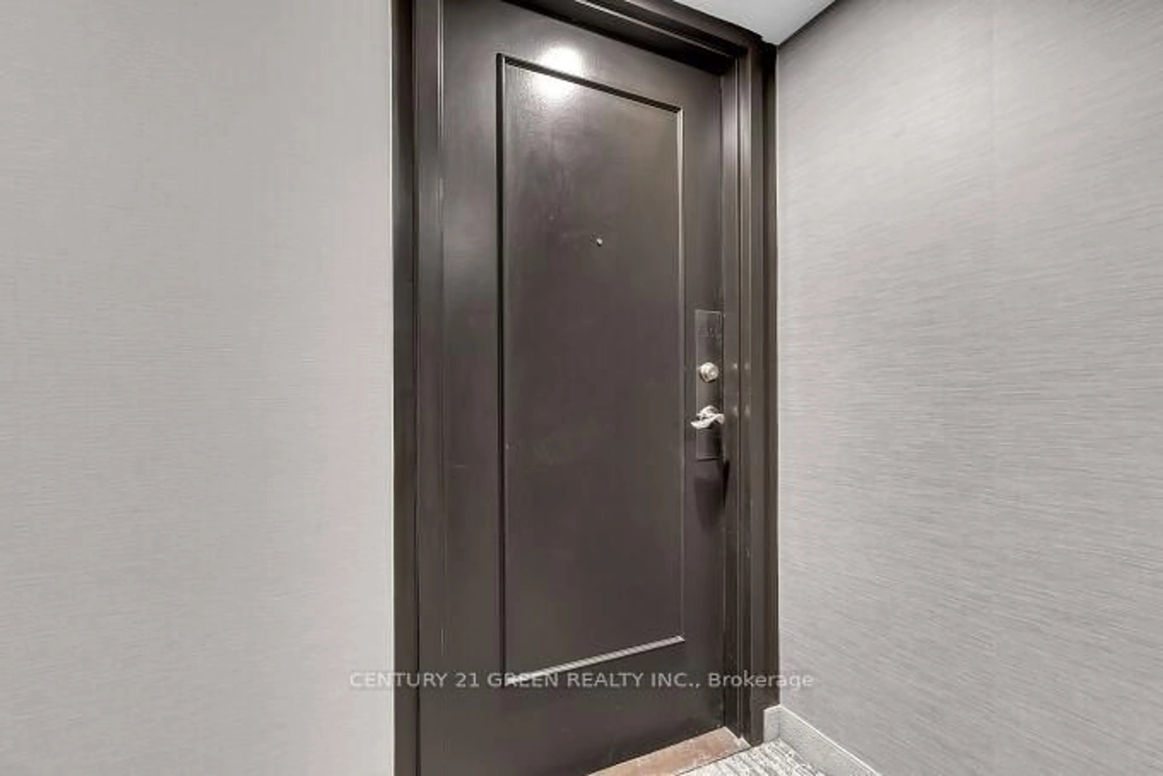 Indoor entryway for 4470 Tucana Crt #1903, Mississauga Ontario L5R 3K8