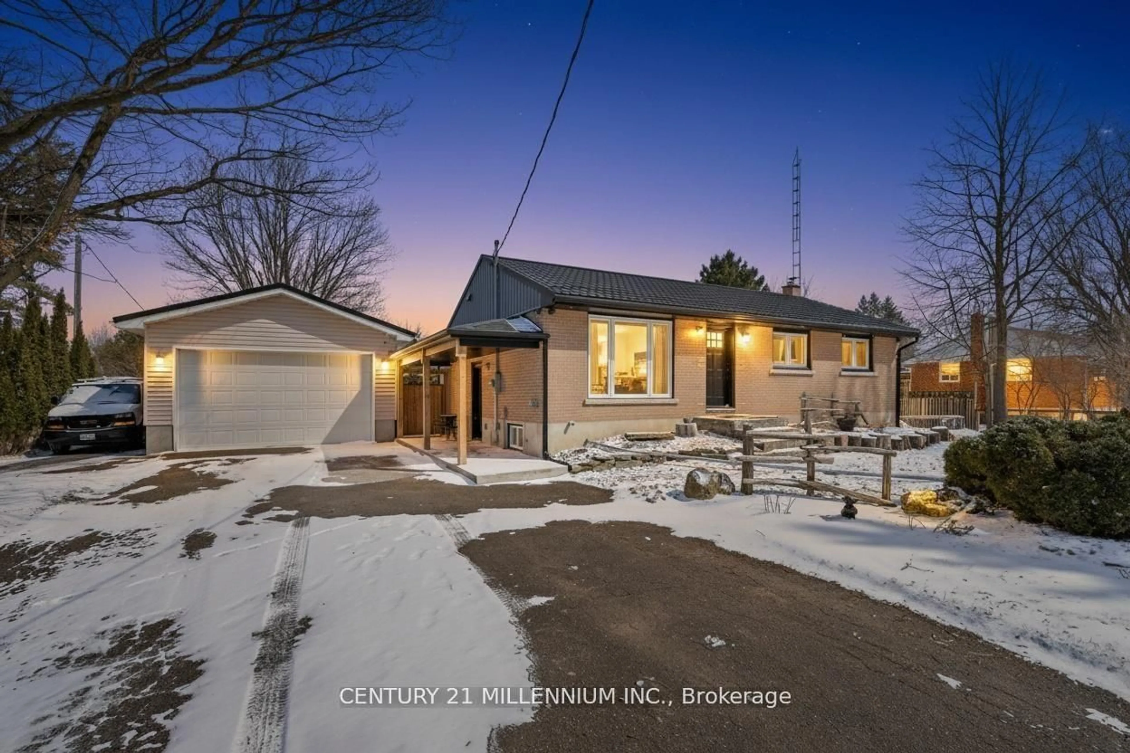 A pic from outside/outdoor area/front of a property/back of a property/a pic from drone, street for 10875 Fifth Line, Halton Hills Ontario L7G 4S6