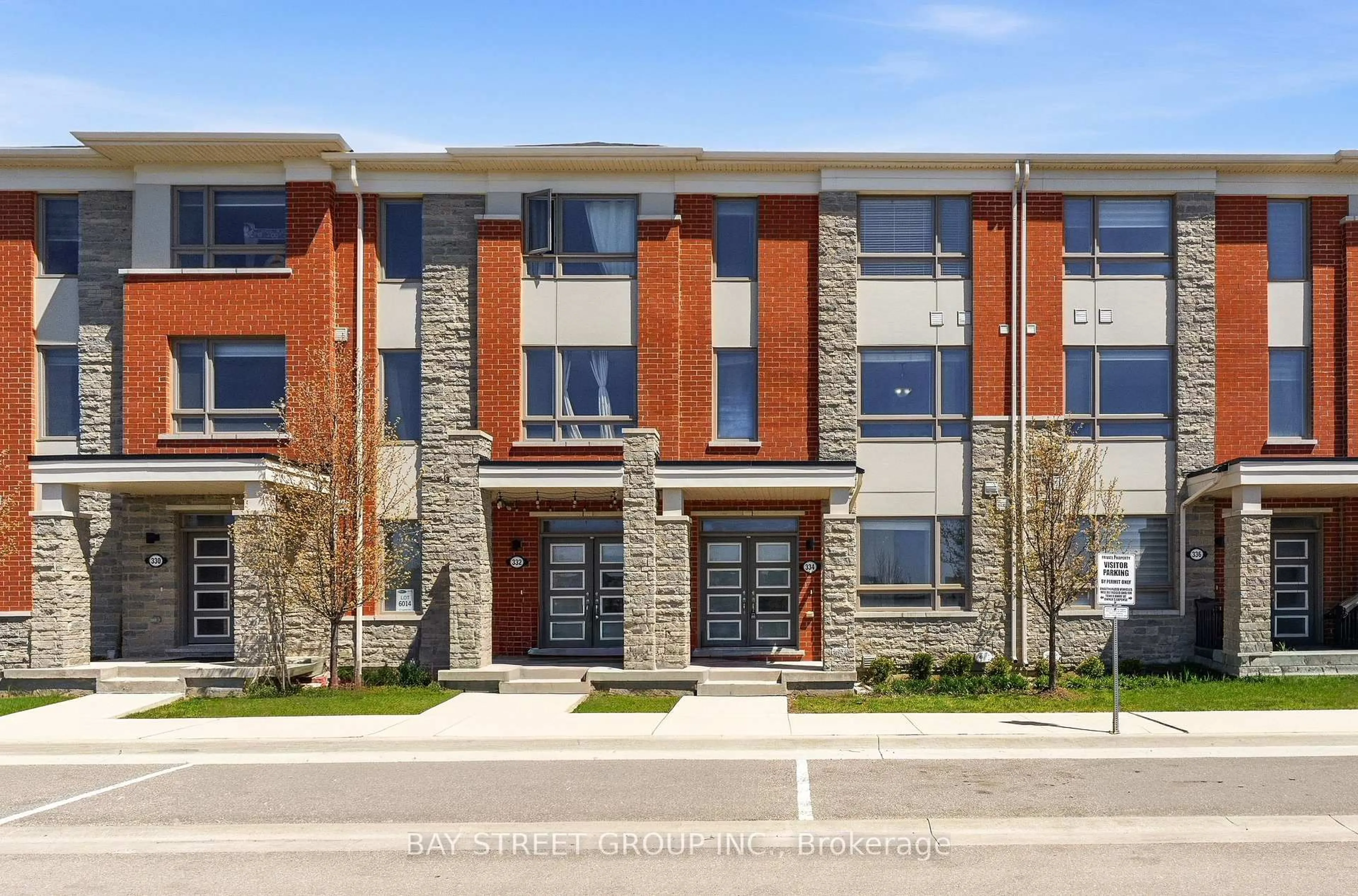 Home with brick exterior material, building for 334 Lagerfeld Dr, Brampton Ontario L7A 5G8