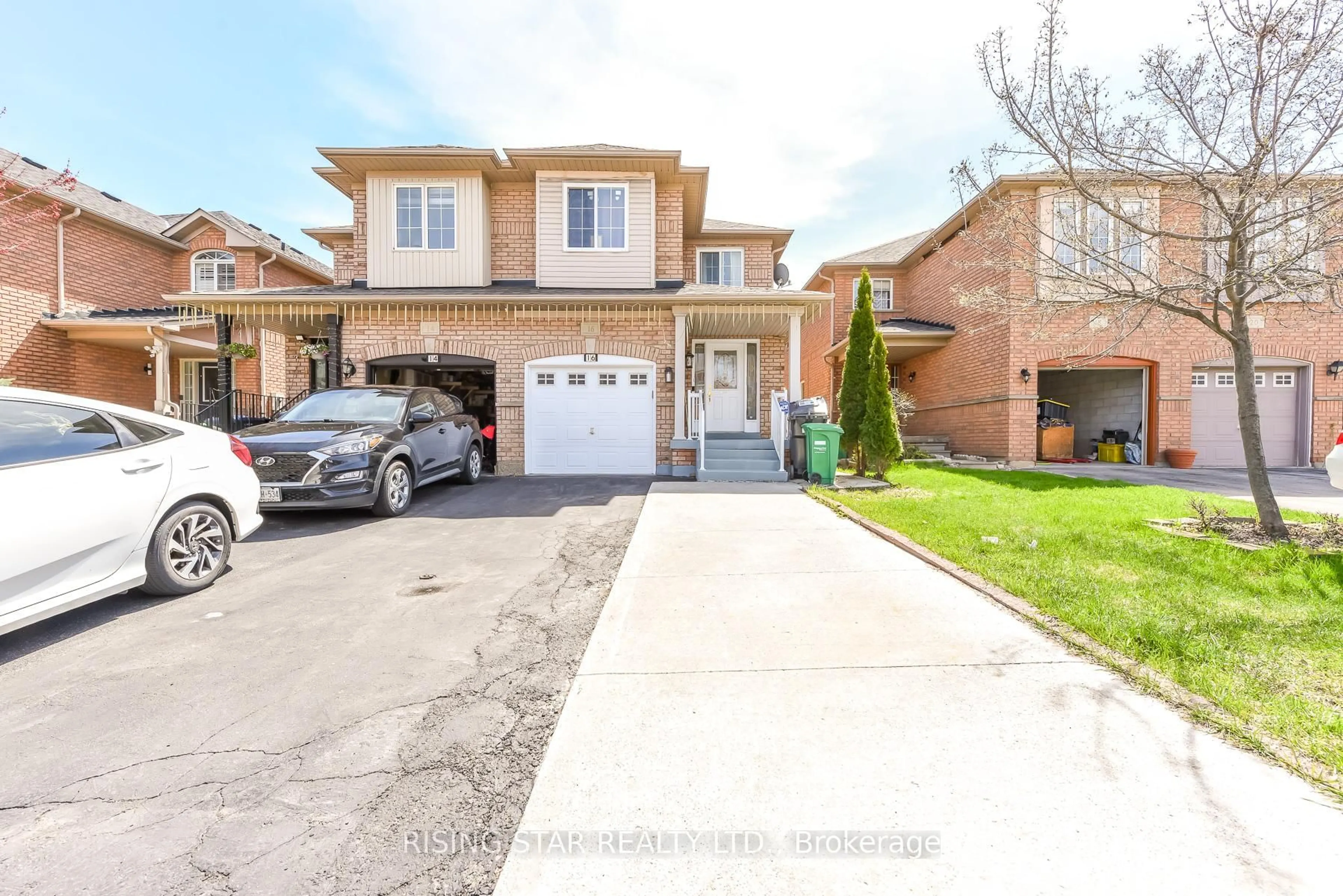 Home with brick exterior material, street for 16 Elmpark Crt, Brampton Ontario L6P 1A8