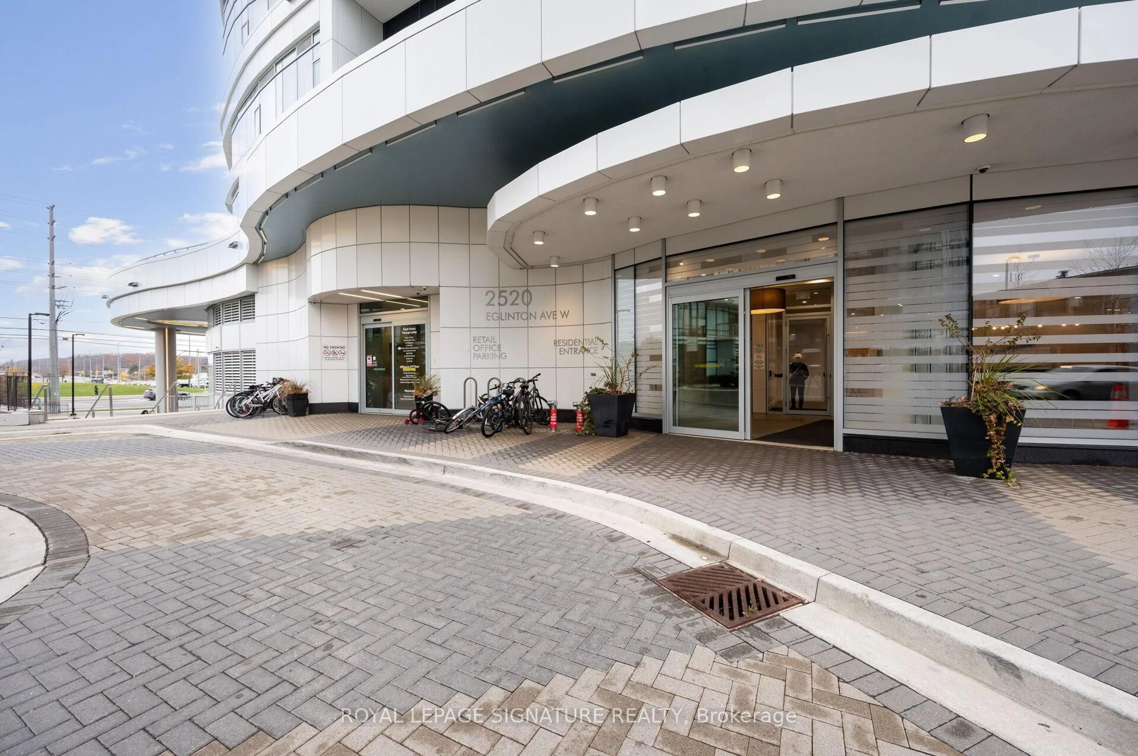 Unknown for 2520 Eglinton Ave #1702, Mississauga Ontario L5M 0Y4