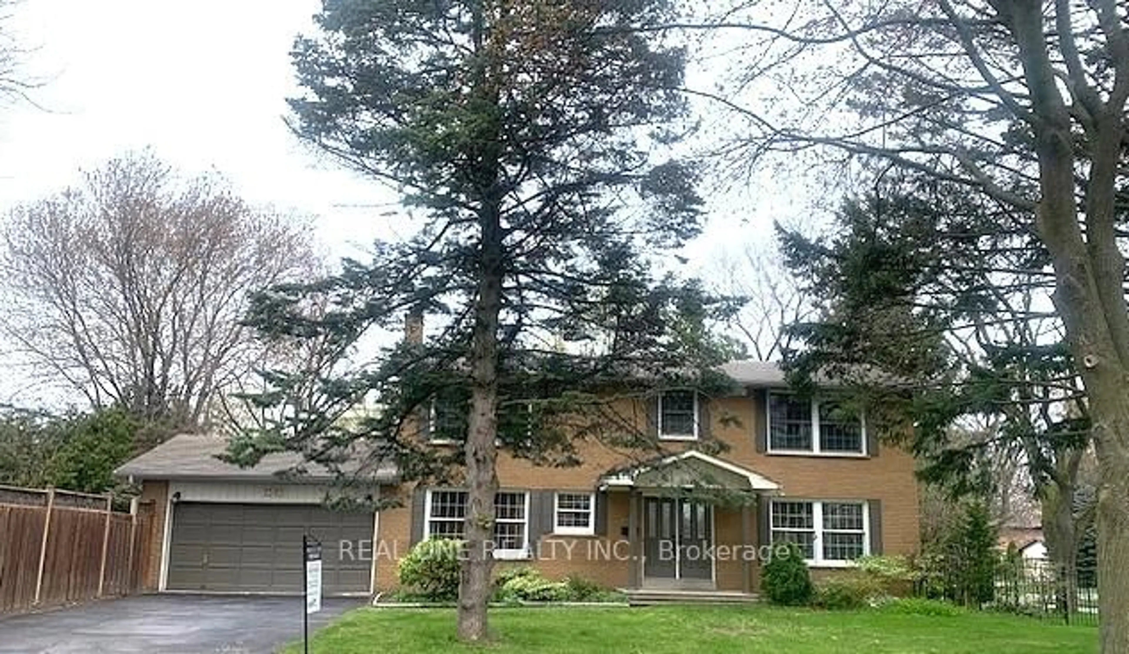 Unknown for 1585 Crombie Rd, Mississauga Ontario L5J 4J1