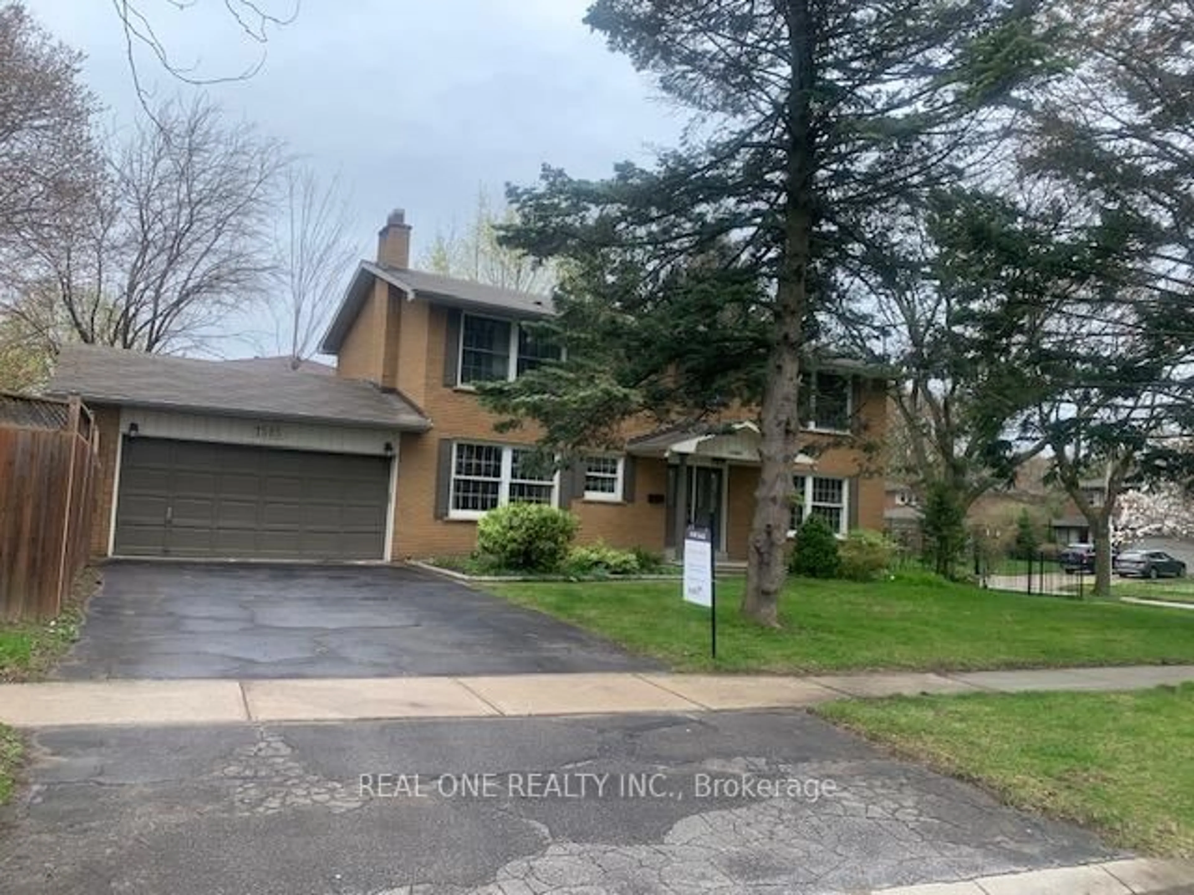 Unknown for 1585 Crombie Rd, Mississauga Ontario L5J 4J1