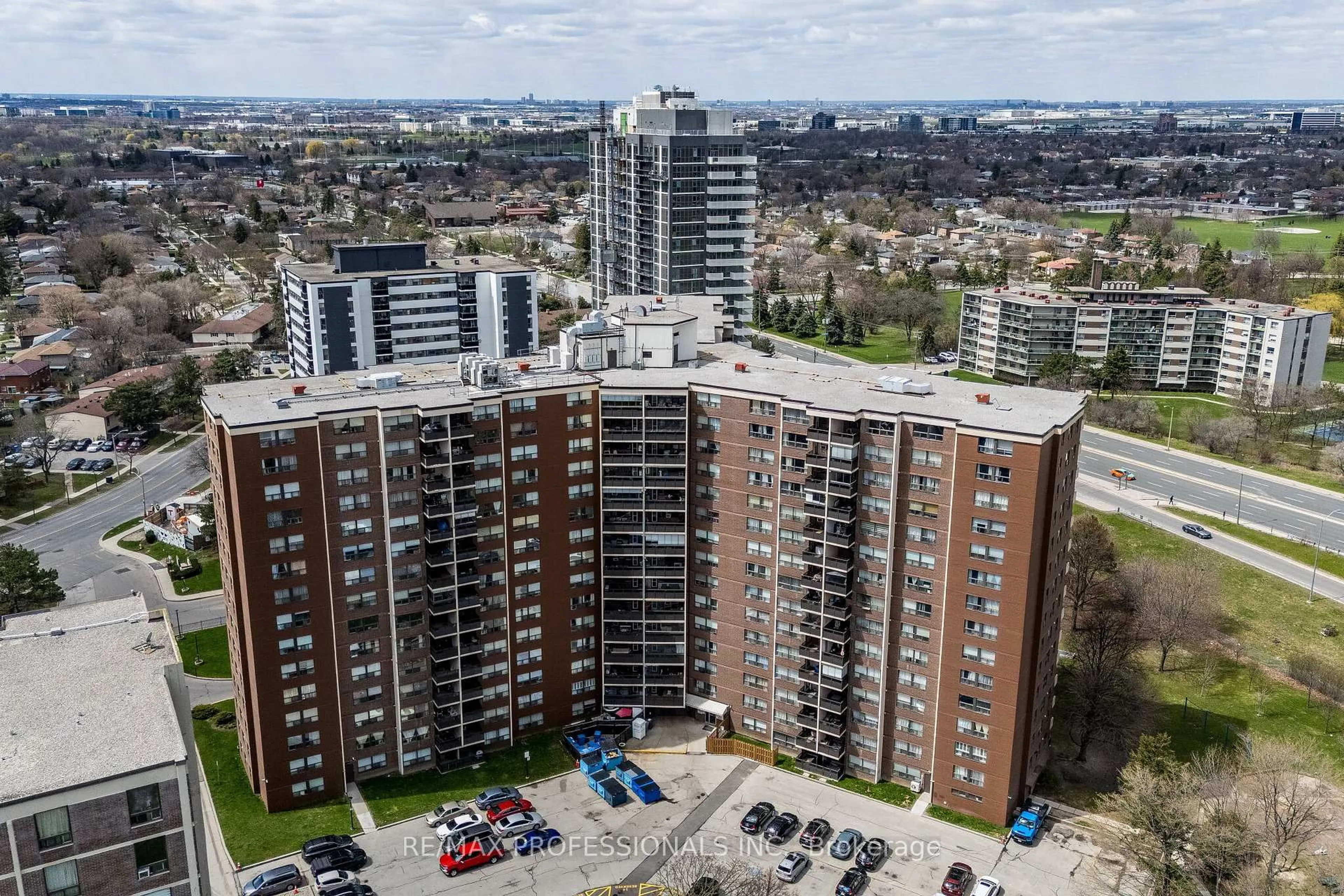 A pic from outside/outdoor area/front of a property/back of a property/a pic from drone, city buildings view from balcony for 551 The West Mall #1618, Toronto Ontario M9C 1G7