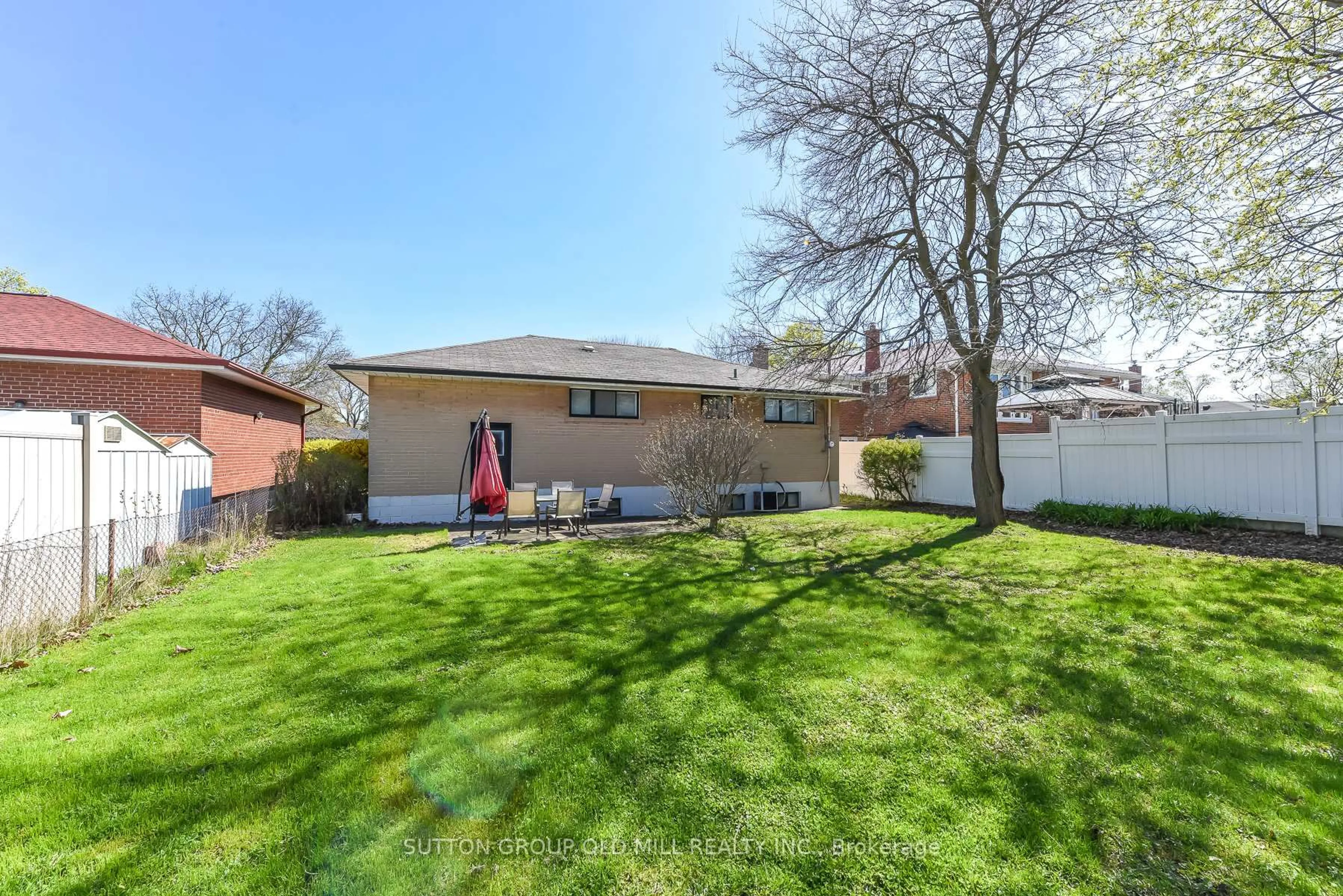 Unknown for 14 Shipley Rd, Toronto Ontario M9R 3H8