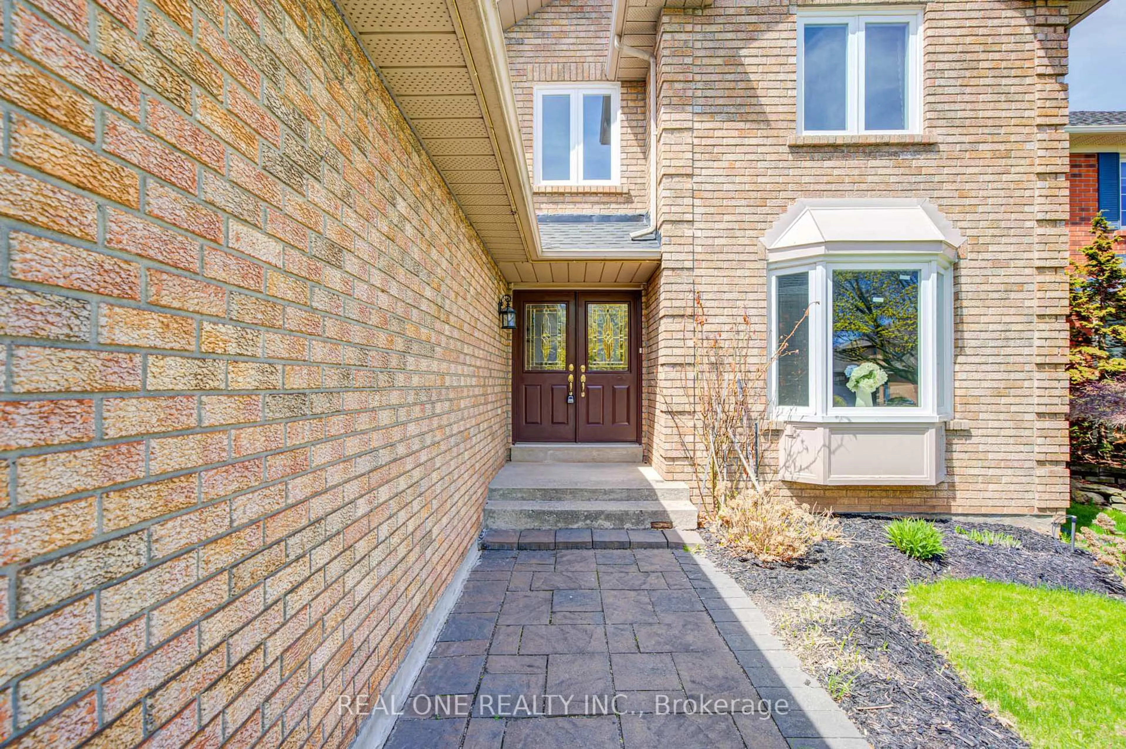Home with brick exterior material, street for 1237 Woodview Dr, Oakville Ontario L6M 2M5