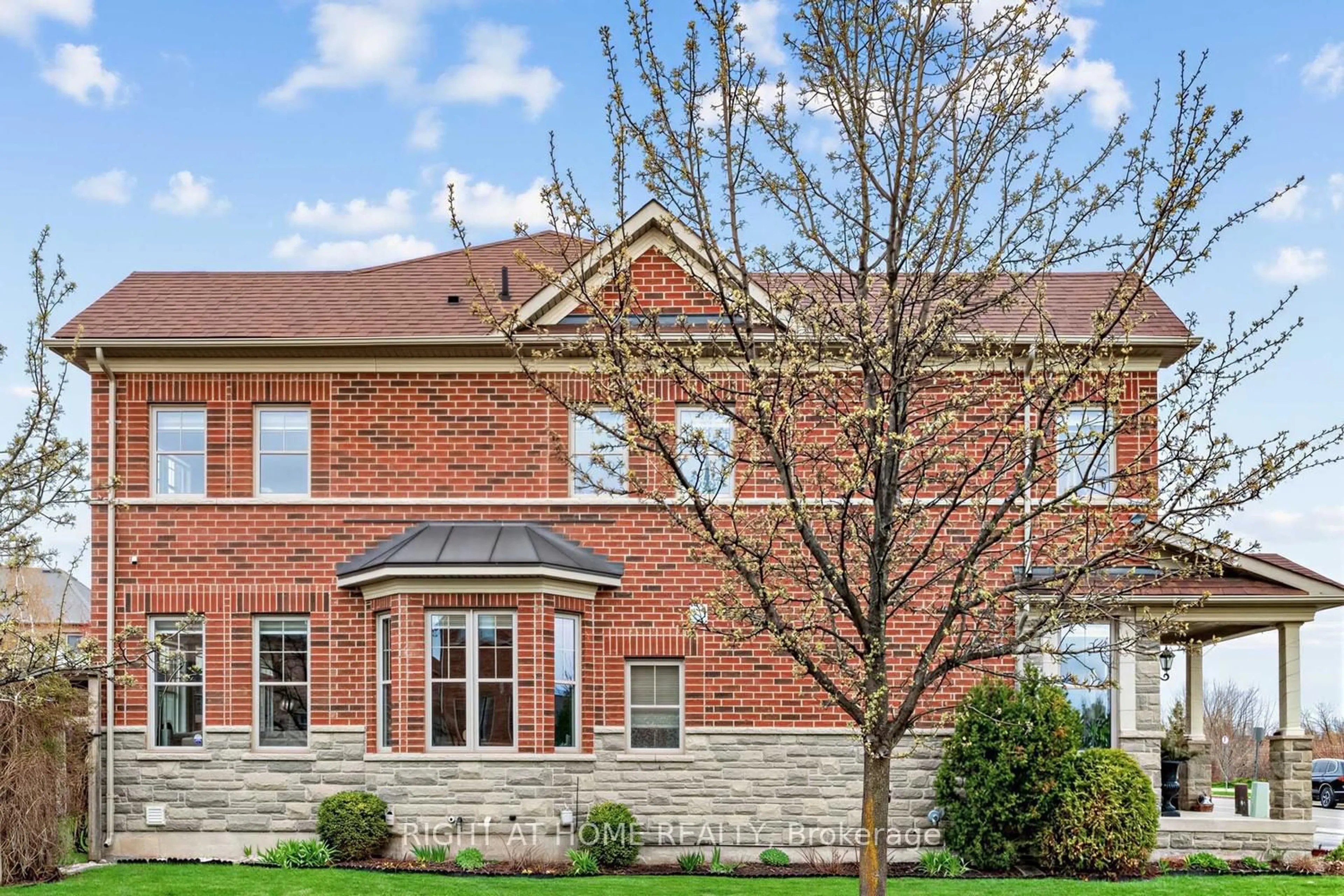 Home with brick exterior material, street for 152 Duncan Lane, Milton Ontario L9T 3X3