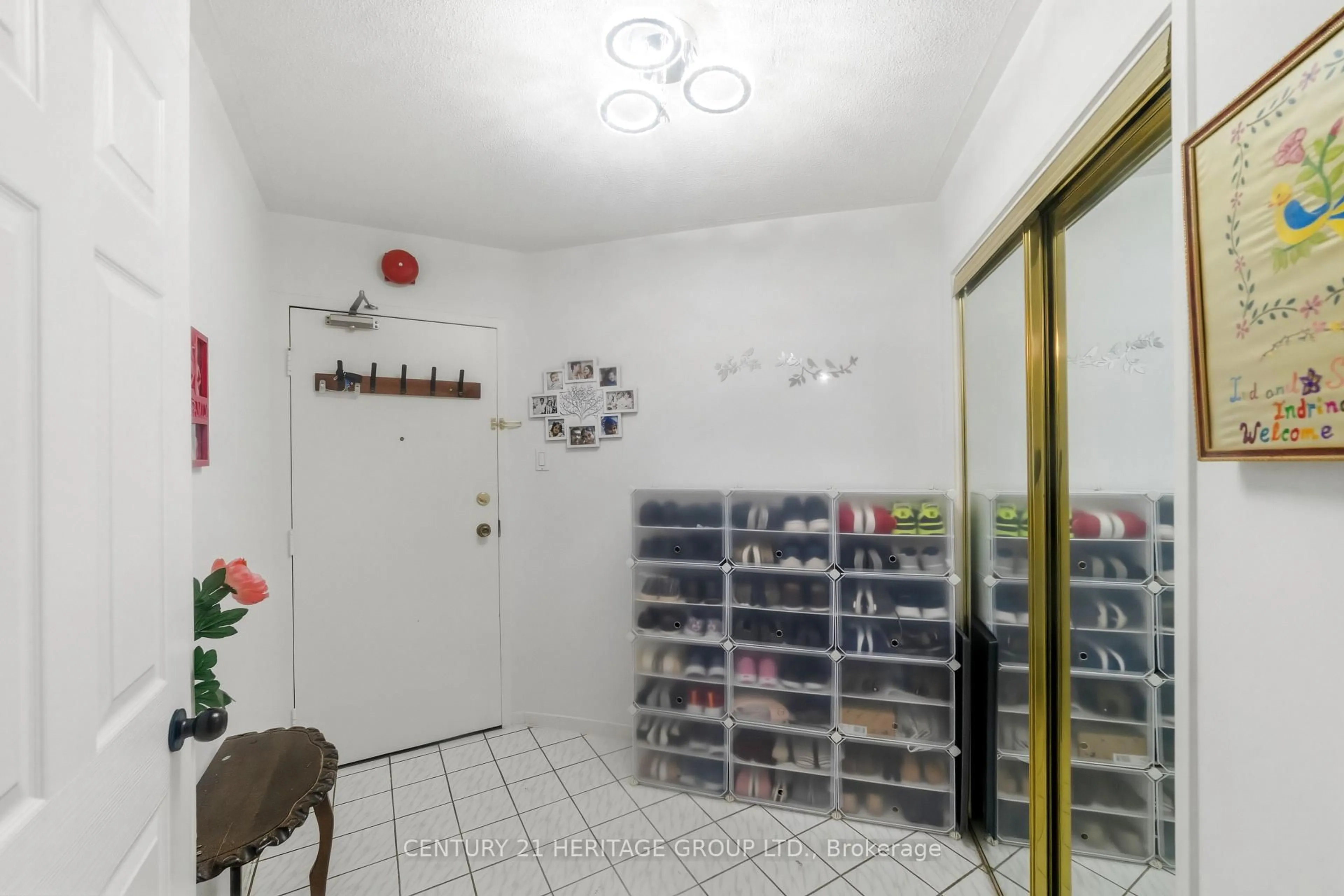 Unknown for 2323 Confederation Pkwy #1408, Mississauga Ontario L5B 1R6