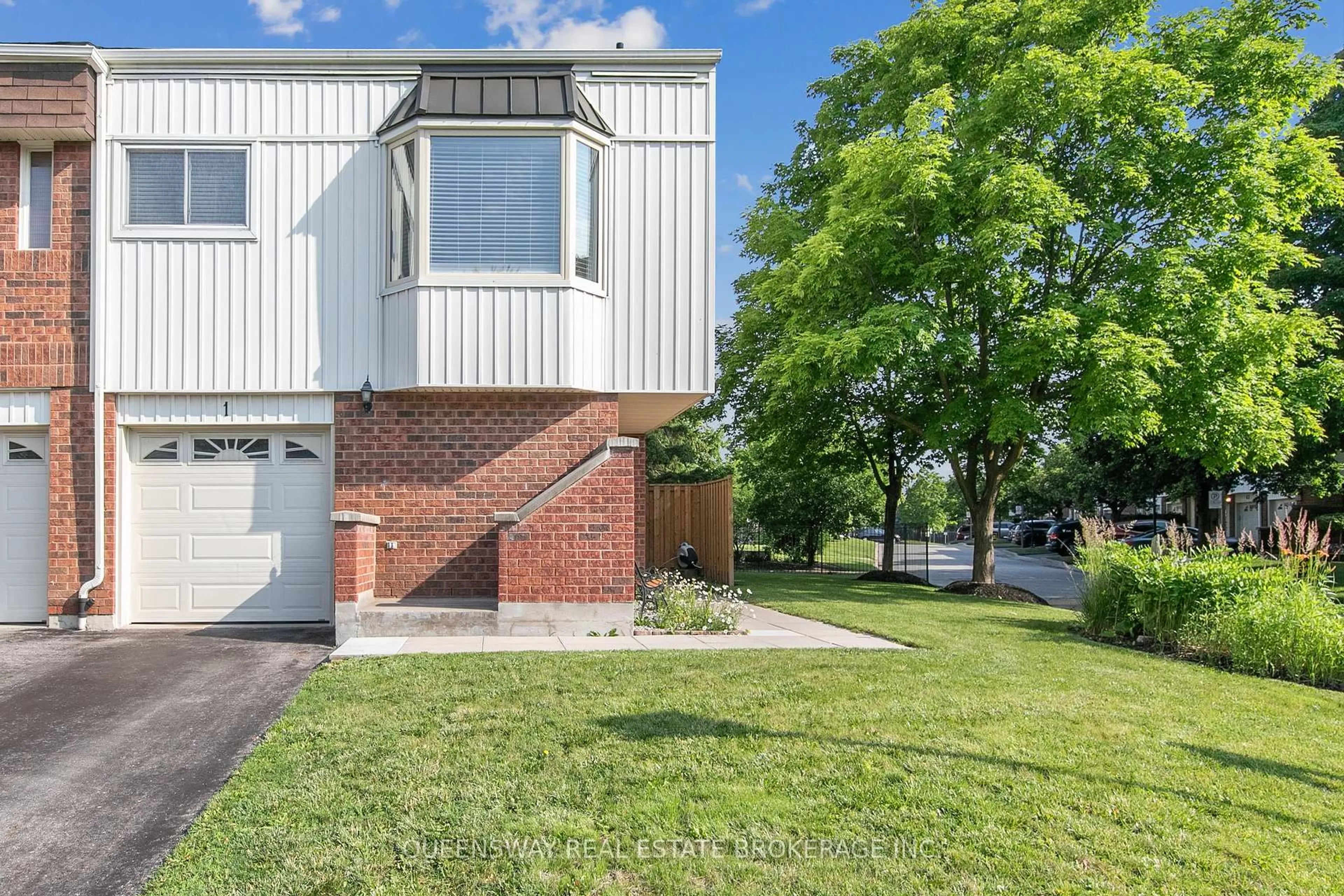 Unknown for 6520 Corfu Rd #1, Mississauga Ontario L5N 3B4