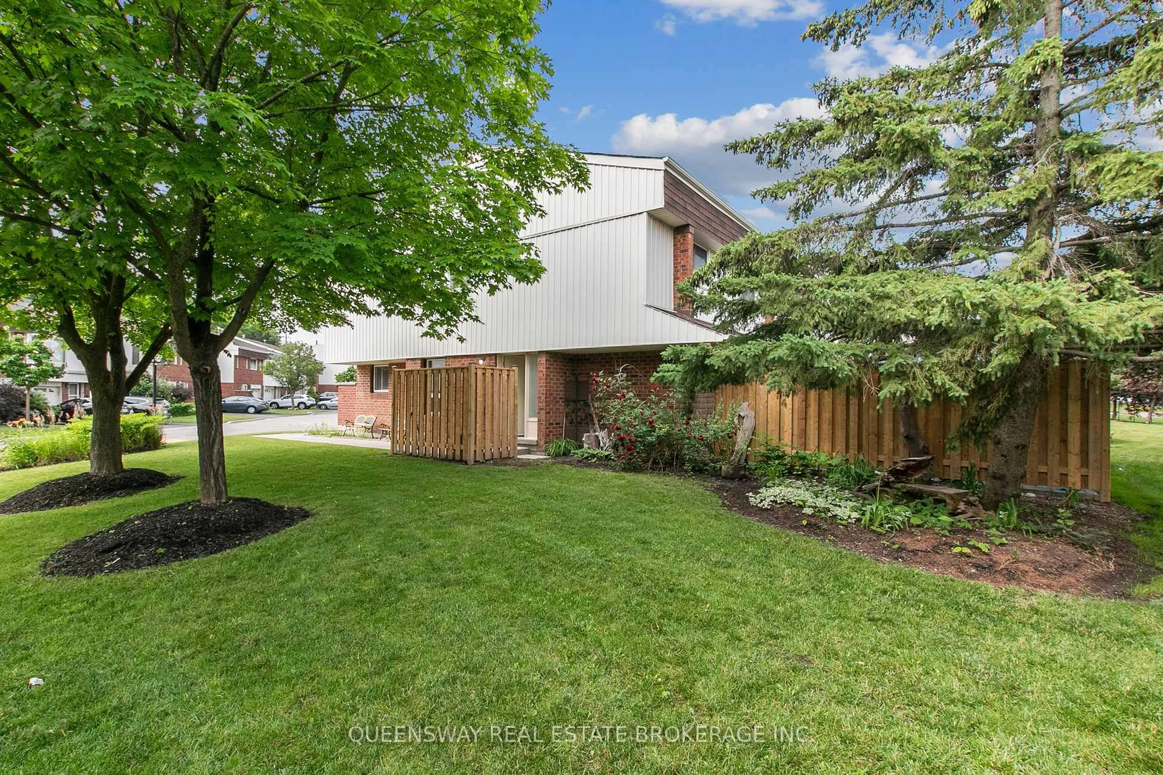 Unknown for 6520 Corfu Rd #1, Mississauga Ontario L5N 3B4