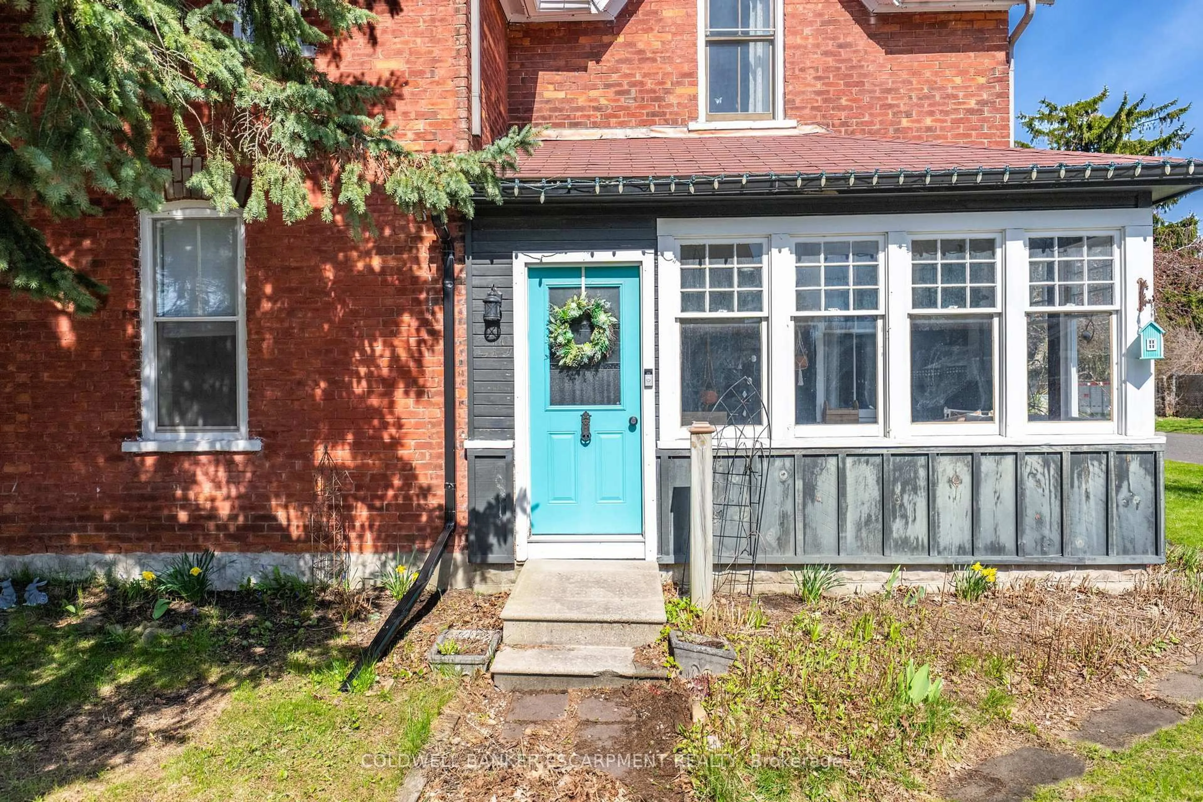 Home with brick exterior material, street for 219 Arthur St, Halton Hills Ontario L7J 1L8