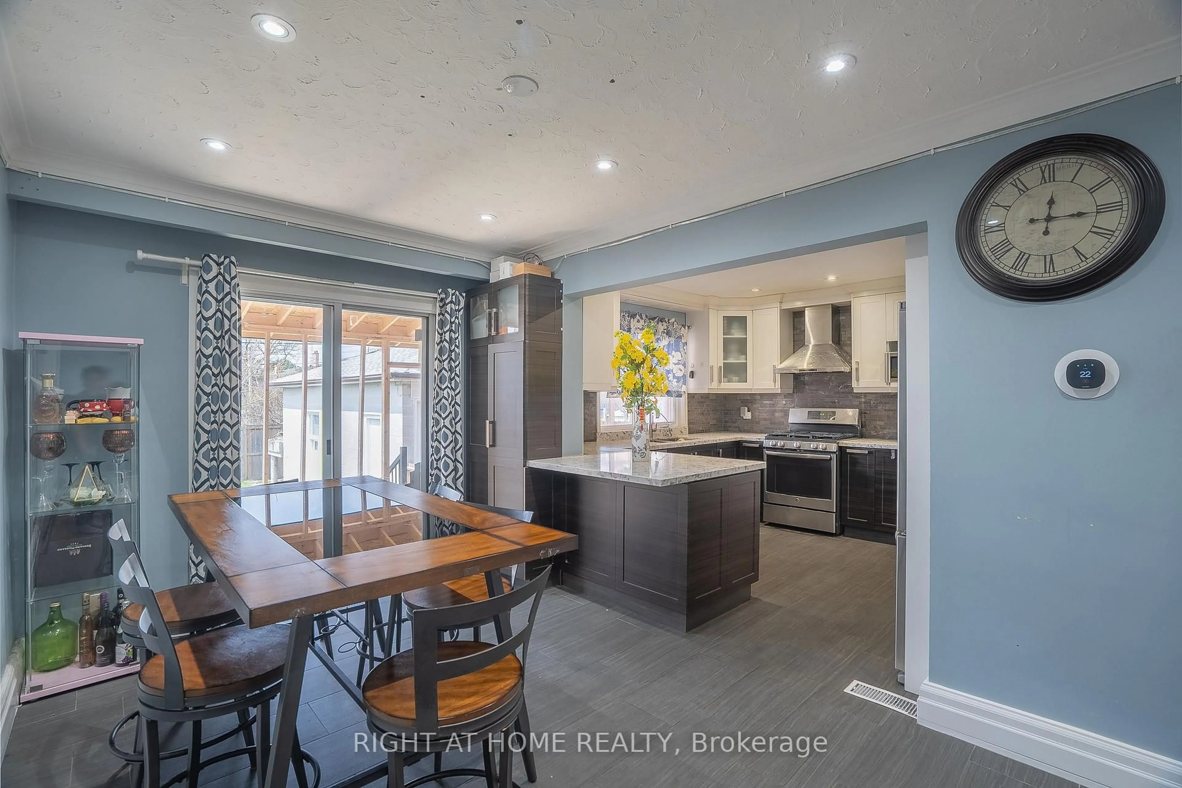 Open concept kitchen, ceramic/tile floor for 76 Habitant Dr, Toronto Ontario M9M 2P2