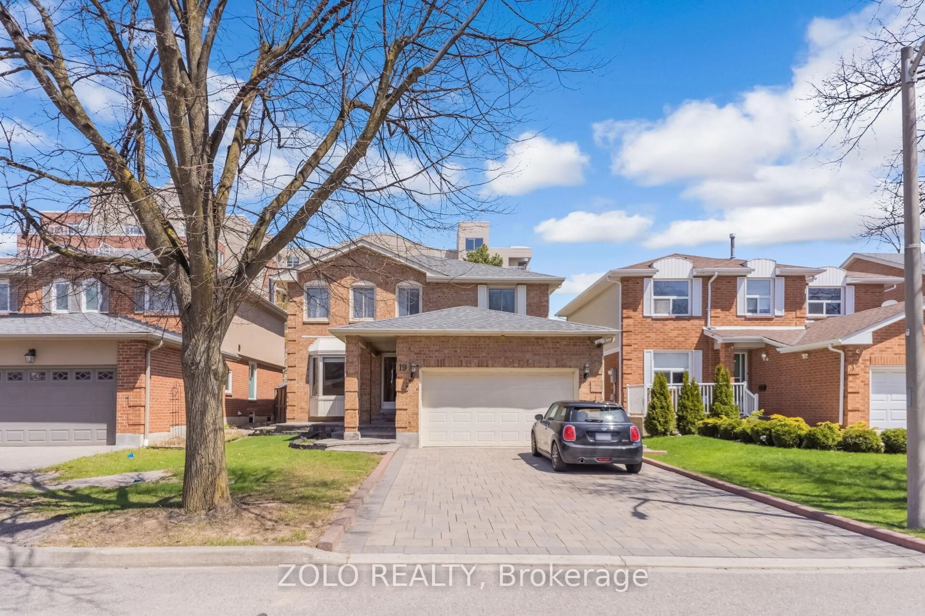 Home with brick exterior material, street for 19 Hodgson St, Brampton Ontario L6Y 3G8