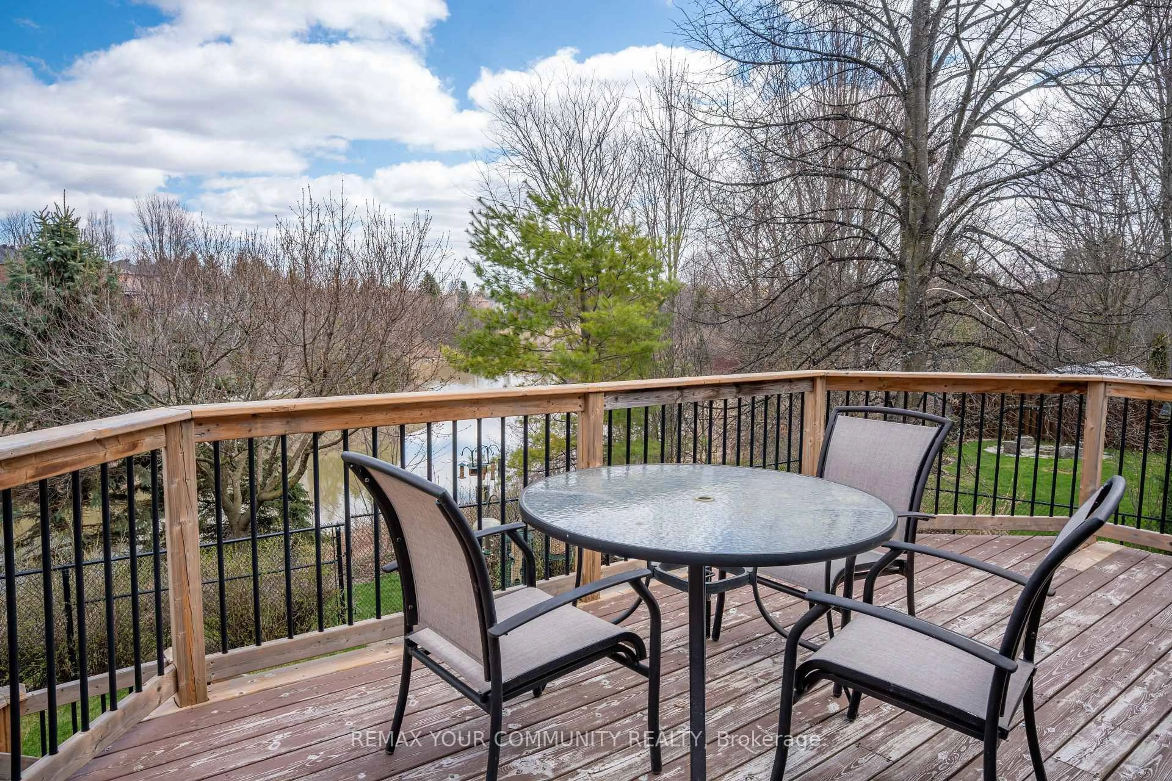 Patio, water/lake/river/ocean view for 13 Foxbury Pl, Caledon Ontario L7E 1H9