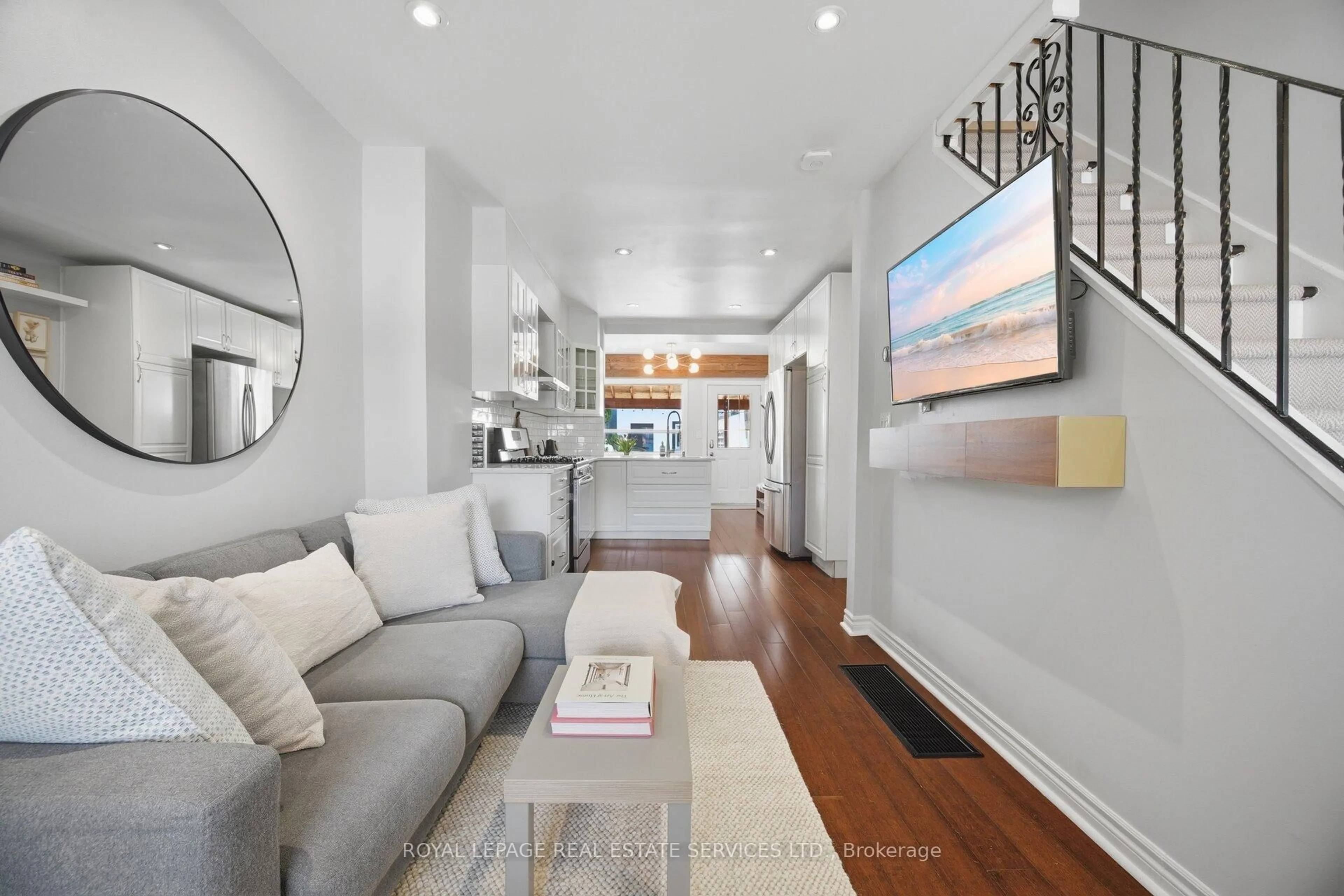 Living room with furniture, unknown for 46 Day Ave, Toronto Ontario M6E 3V9