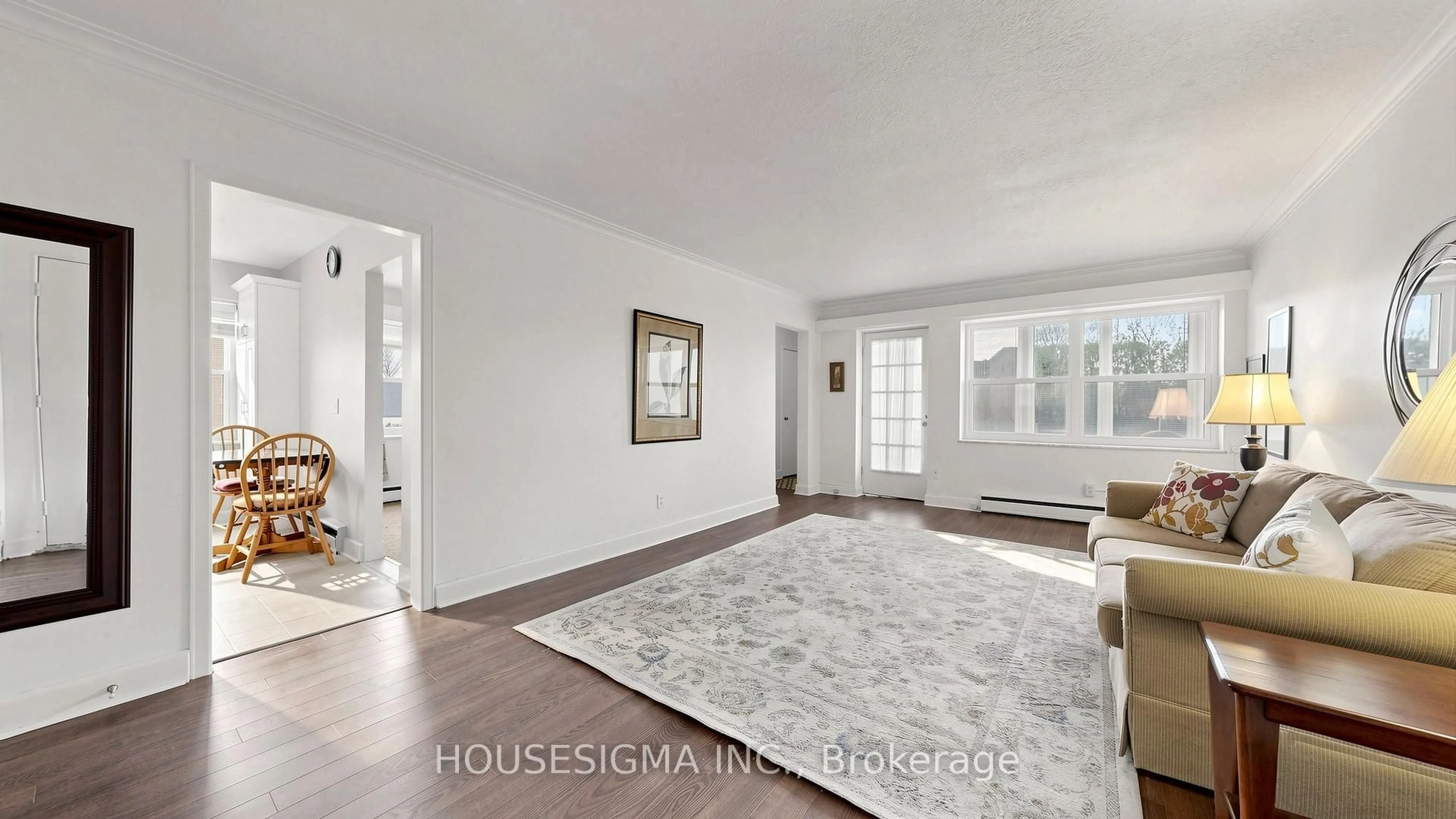 Living room with furniture, unknown for 824 Brant St #9, Burlington Ontario L7R 2J5