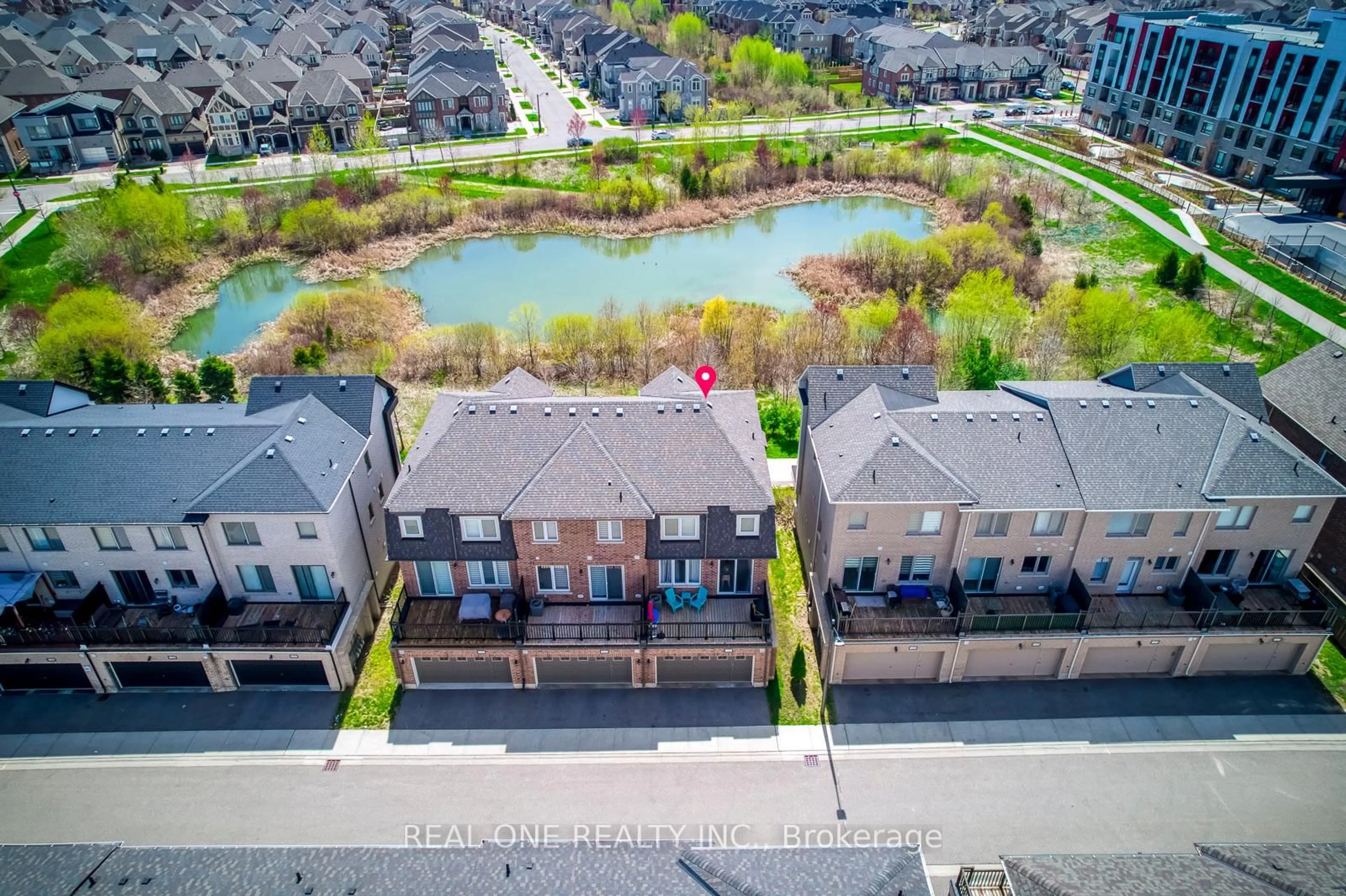 A pic from outside/outdoor area/front of a property/back of a property/a pic from drone, water/lake/river/ocean view for 3256 Charles Fay Pass #11, Oakville Ontario L6M 1S2