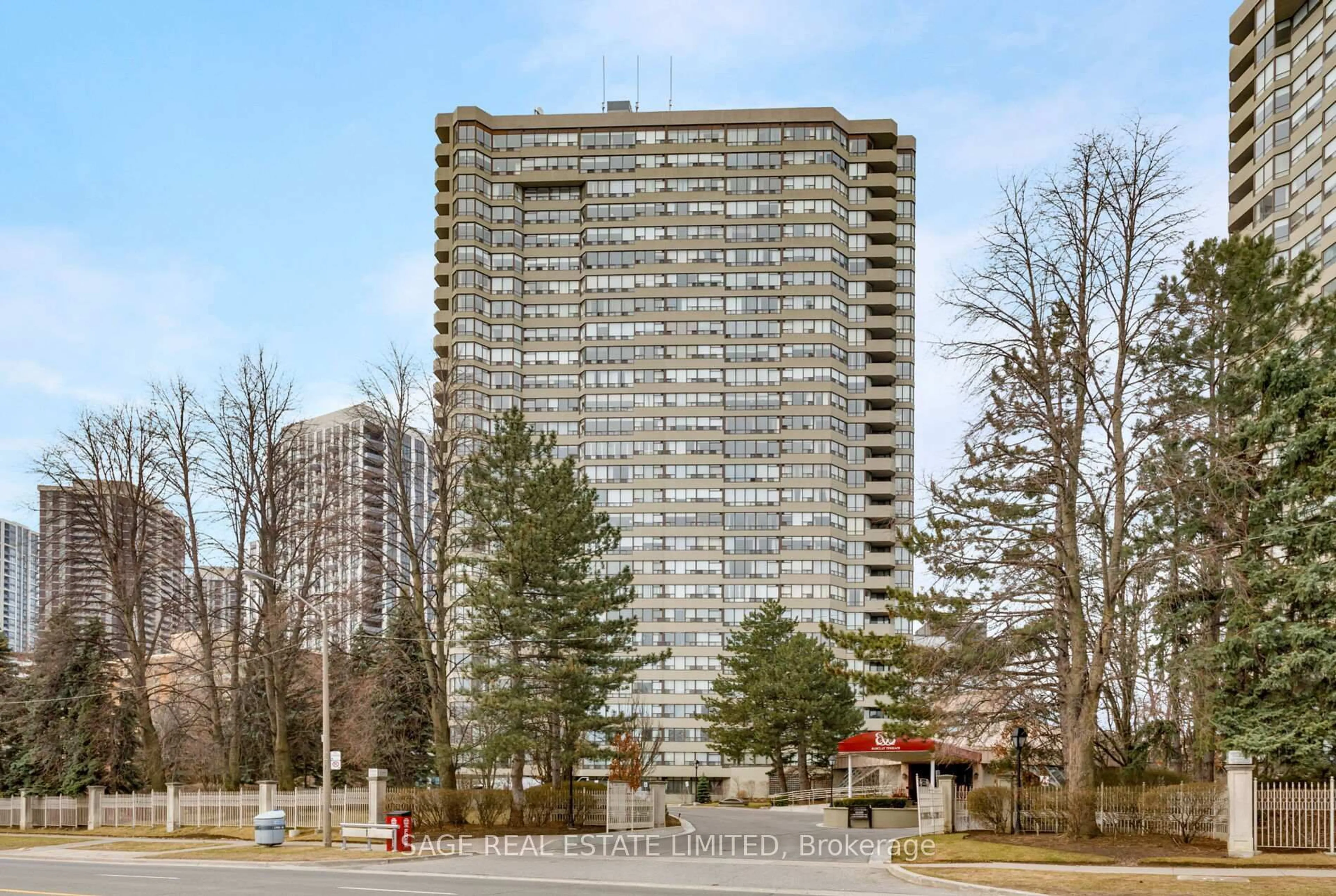 Unknown for 1300 Islington Ave #1705, Toronto Ontario M9A 5C4
