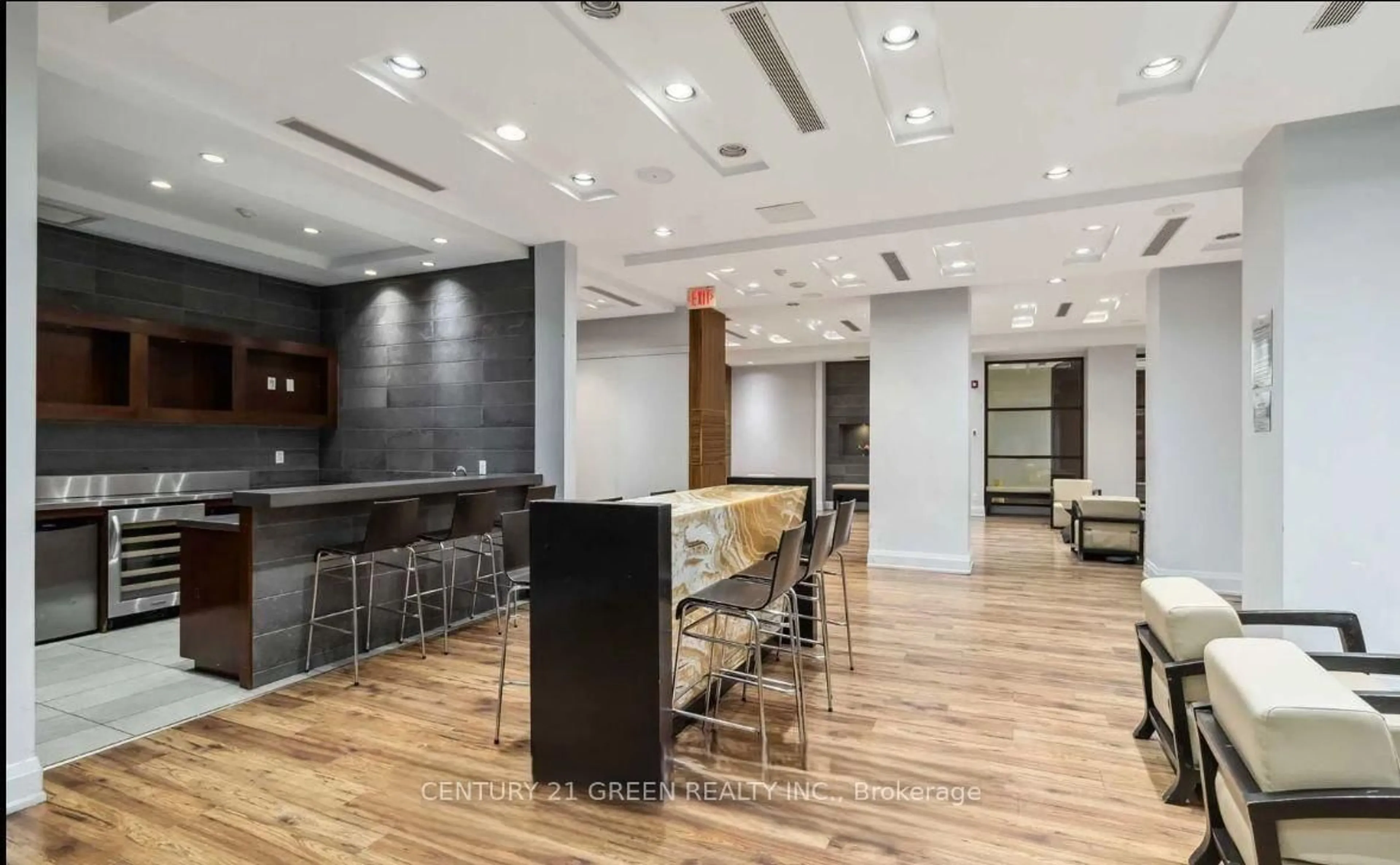 Lobby for 310 Burnhamthorpe Rd #2111, Mississauga Ontario L5B 4P9