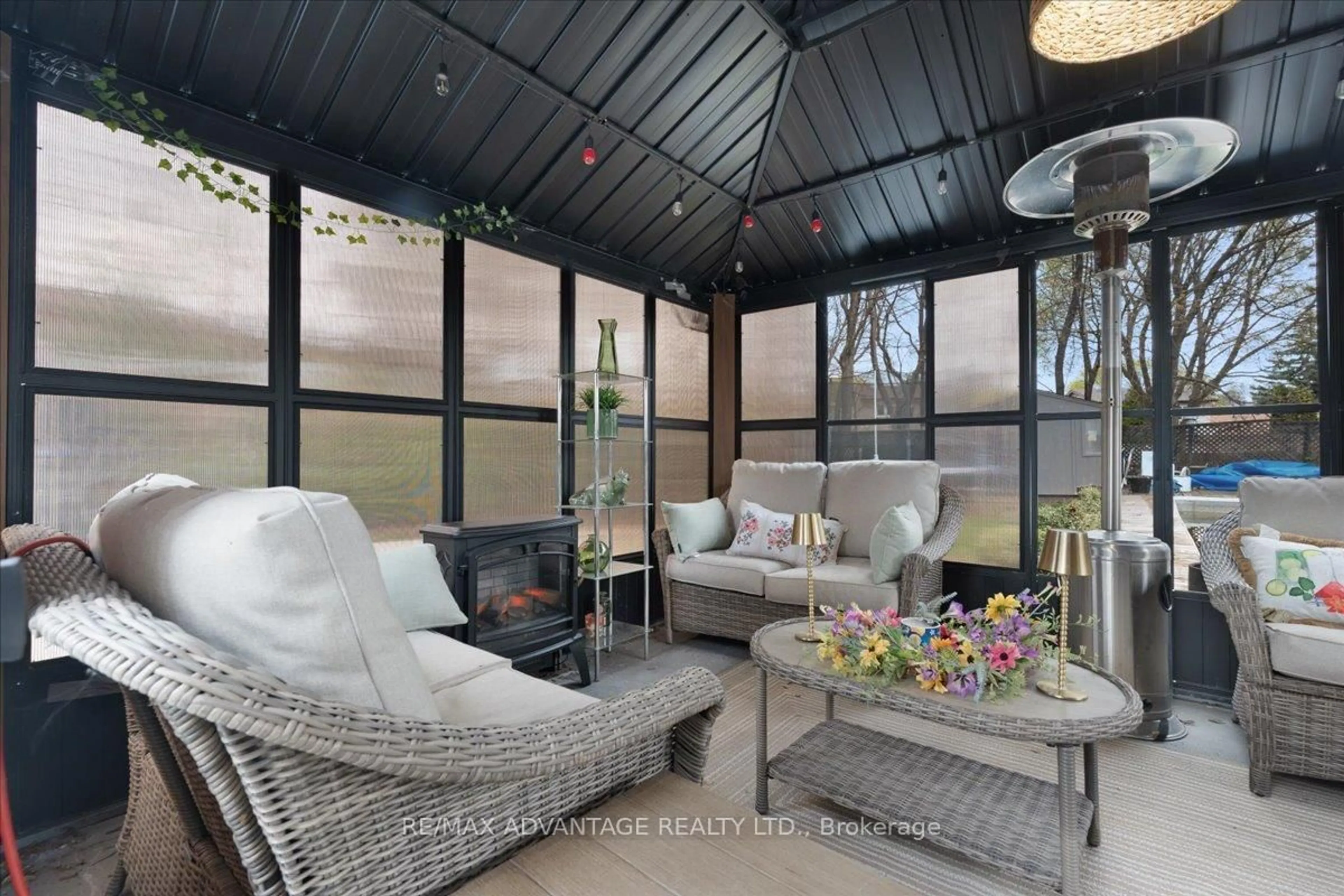 Patio, street for 3218 Mainsail Cres, Mississauga Ontario L5L 1H2