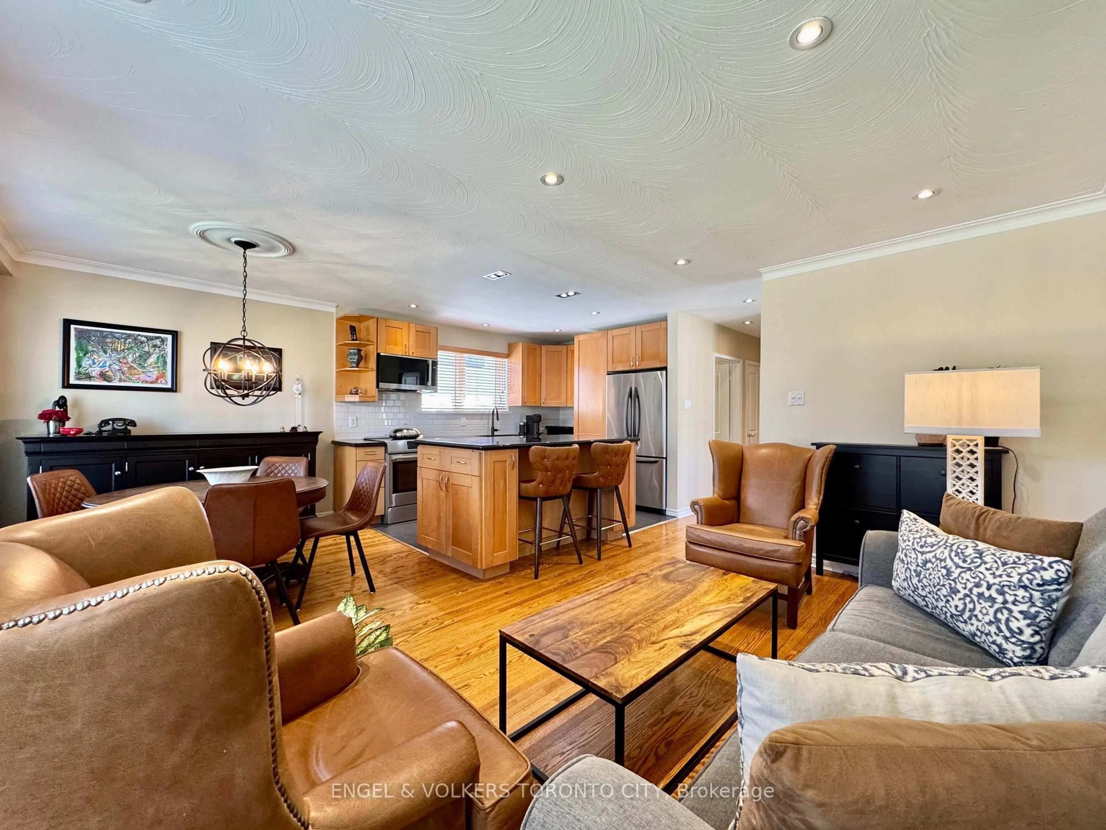 Open concept kitchen, unknown for 41 Paragon Rd, Toronto Ontario M9R 1J9