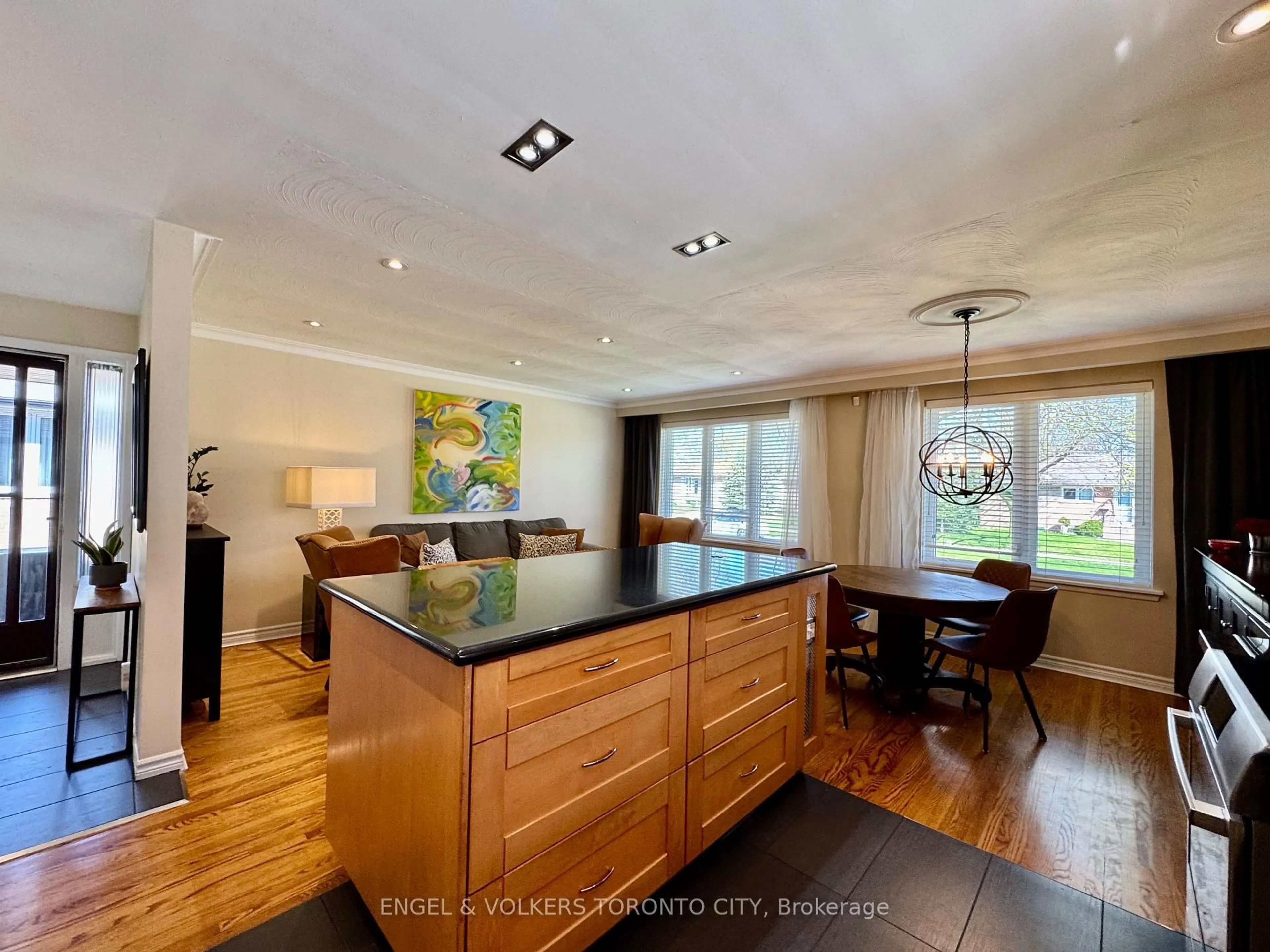 Open concept kitchen, unknown for 41 Paragon Rd, Toronto Ontario M9R 1J9