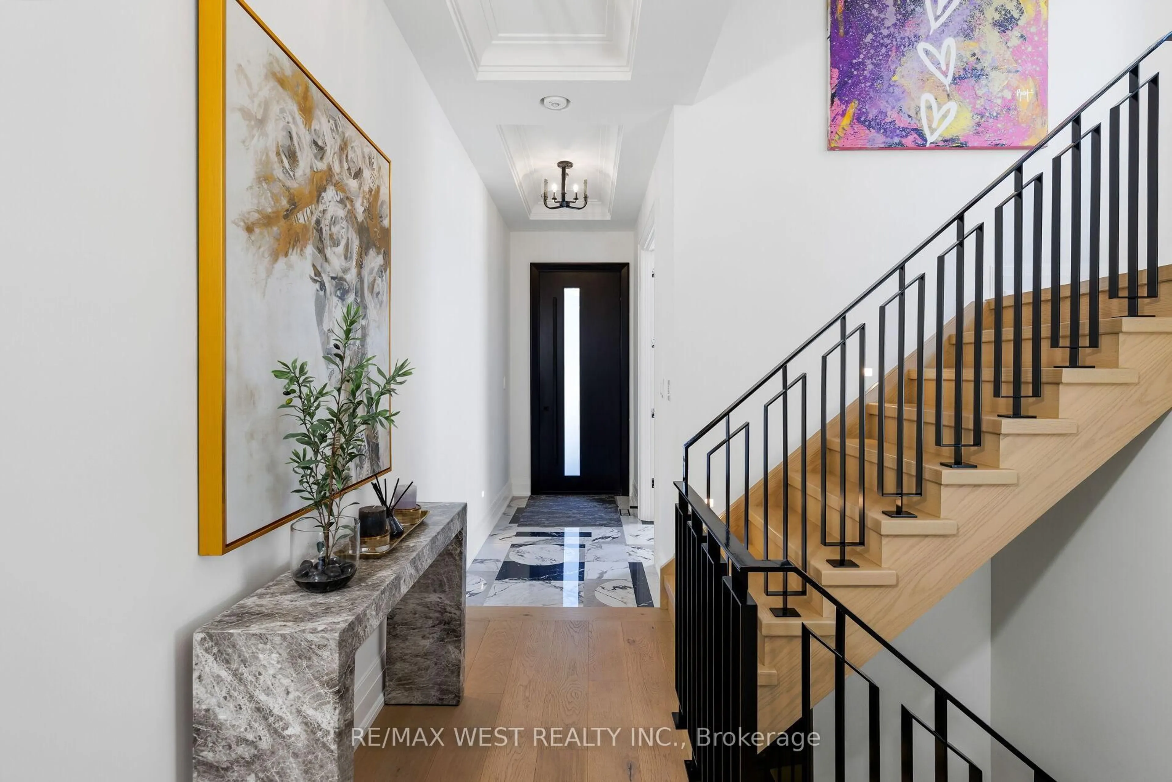 Indoor entryway for 64 Thompson Ave, Toronto Ontario M8Z 3T4