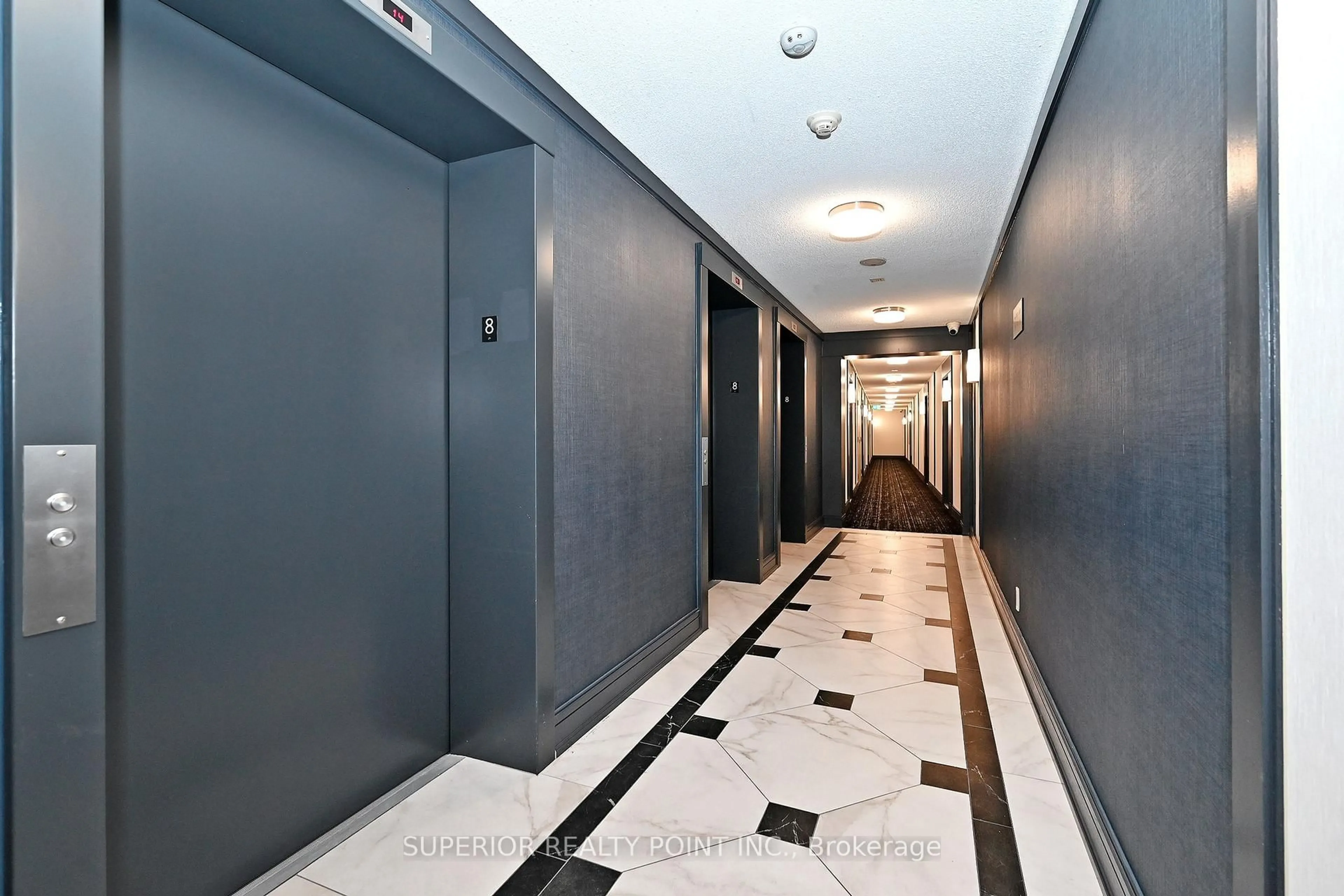 Indoor foyer for 1070 Sheppard Ave #809, Toronto Ontario M3J 0G8