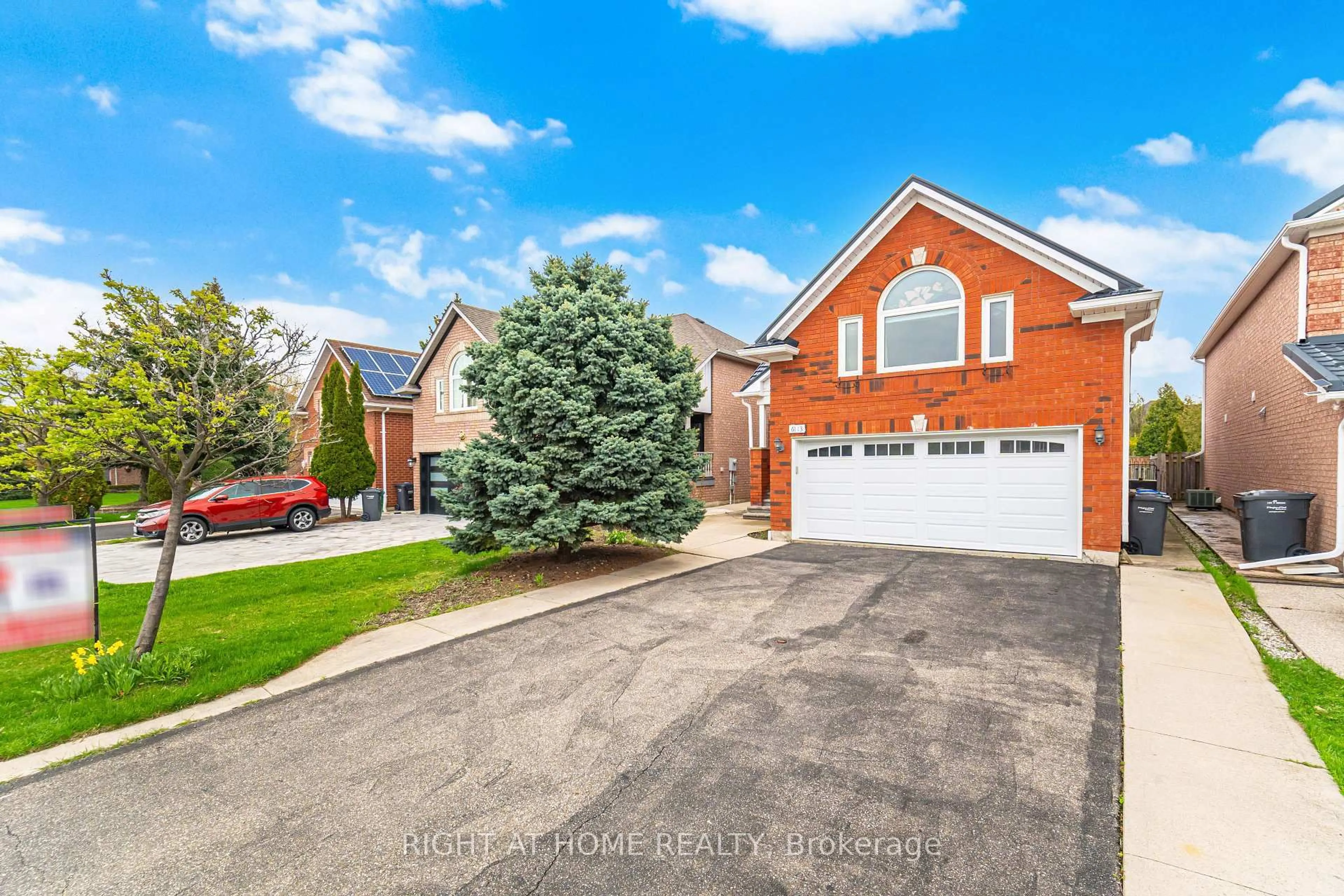 Home with brick exterior material, street for 6113 Maple Gate Circ, Mississauga Ontario L5N 7B1