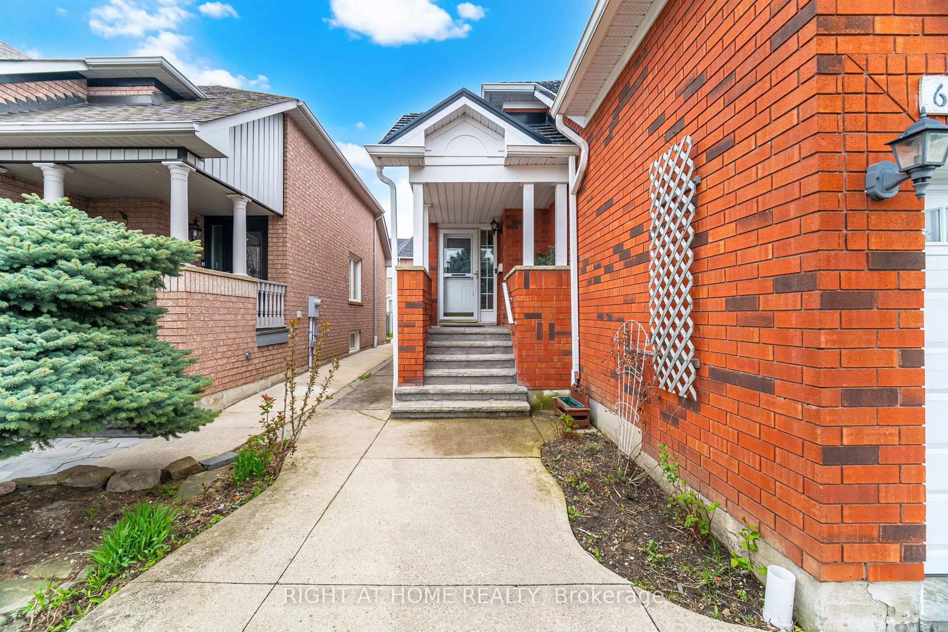 Home with brick exterior material, street for 6113 Maple Gate Circ, Mississauga Ontario L5N 7B1
