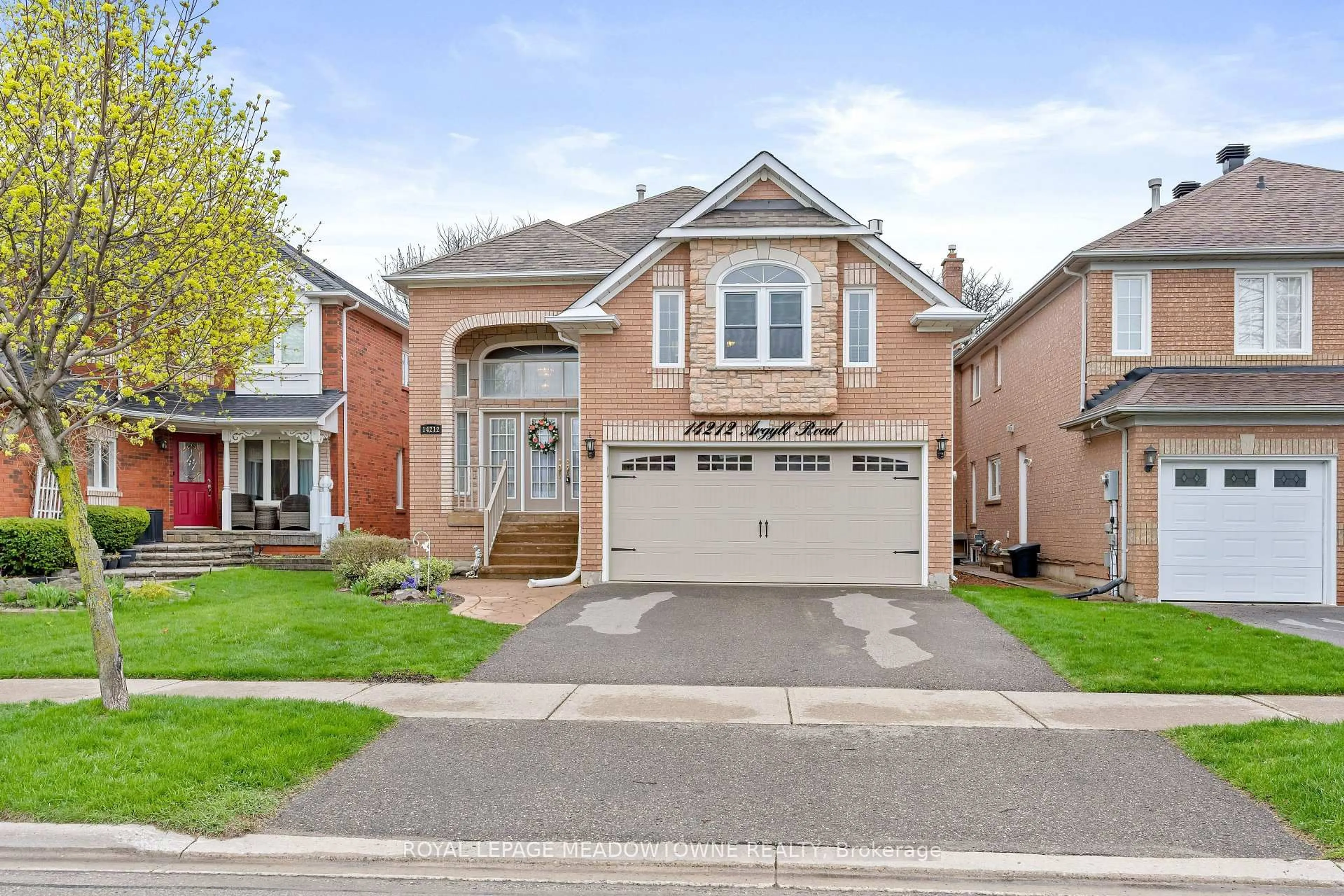 Home with brick exterior material, street for 14212 Argyll Rd, Halton Hills Ontario L7G 5R1