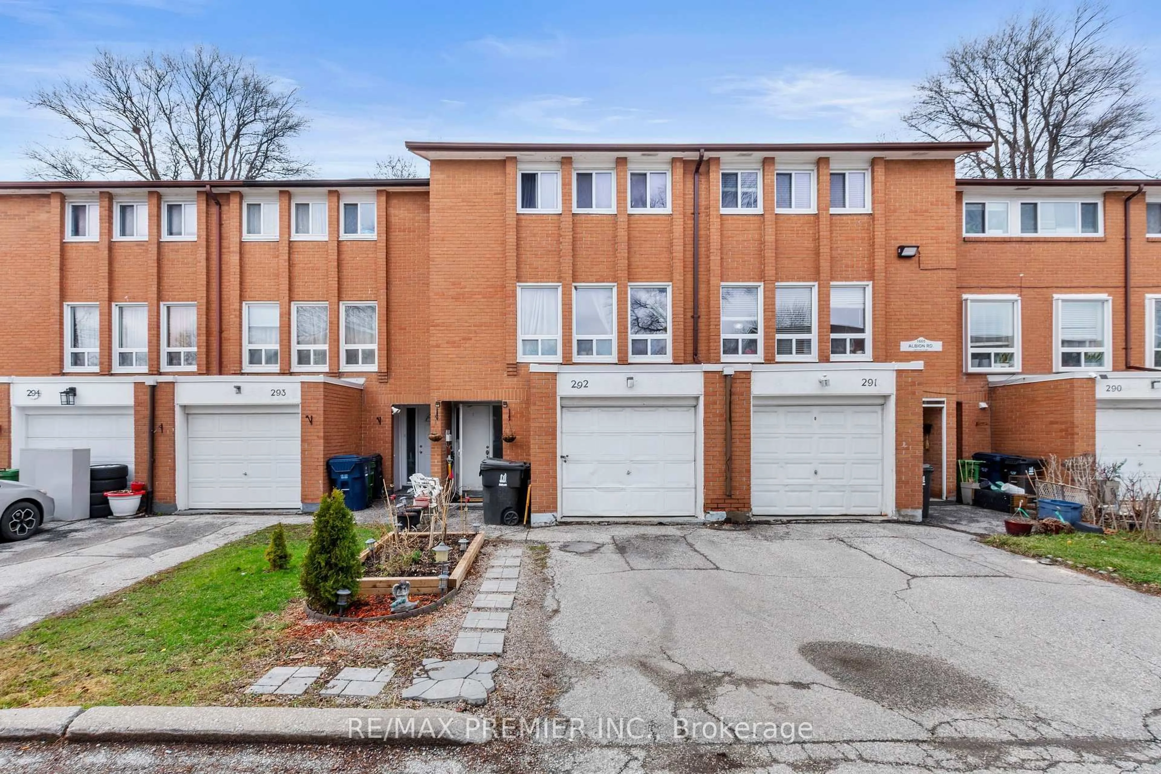 A pic from outside/outdoor area/front of a property/back of a property/a pic from drone, street for 1605 Albion Rd #292, Toronto Ontario M9V 1B6