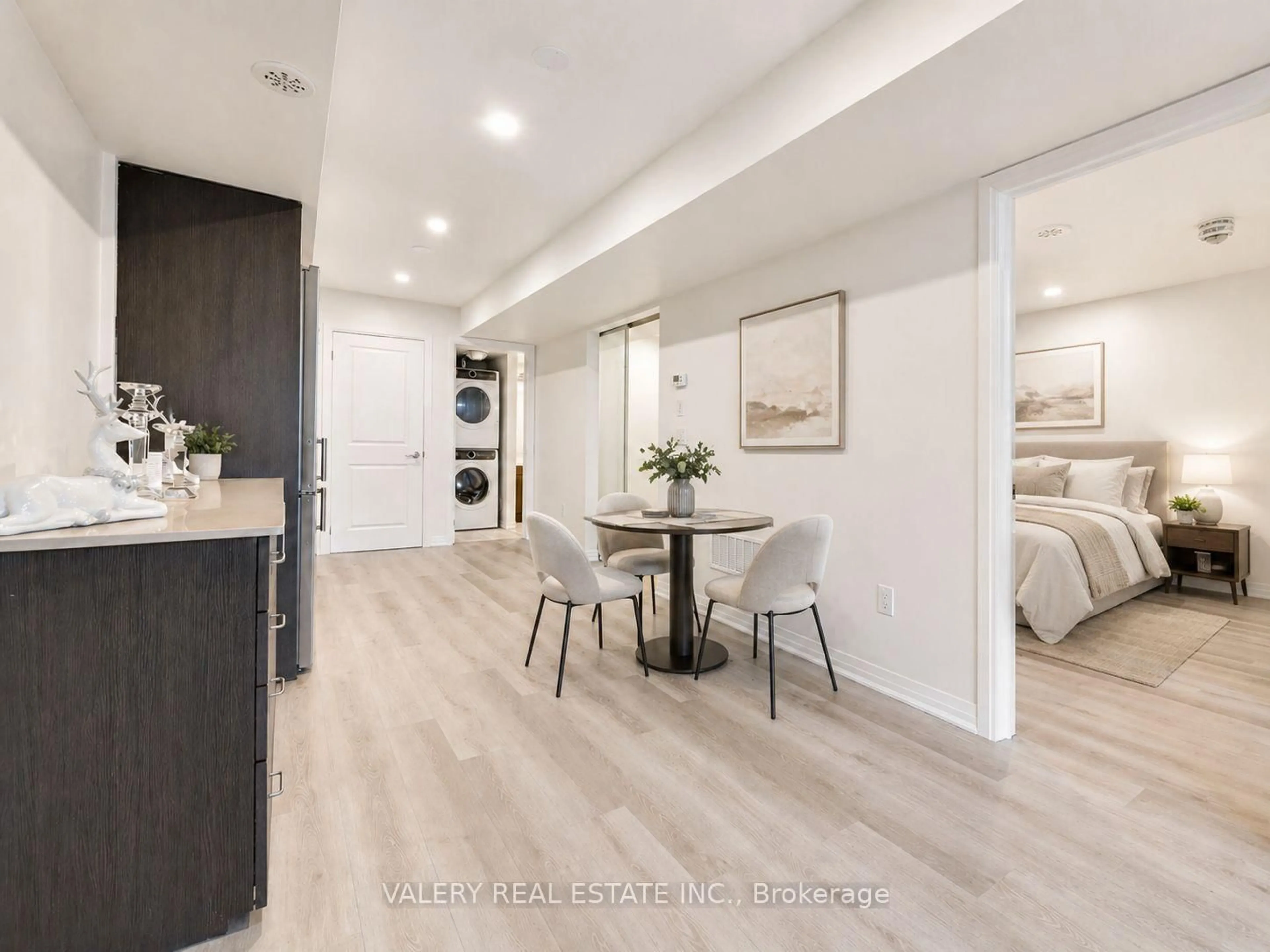 Open concept kitchen, unknown for 183 William Duncan Rd #1, Toronto Ontario M3K 0B7