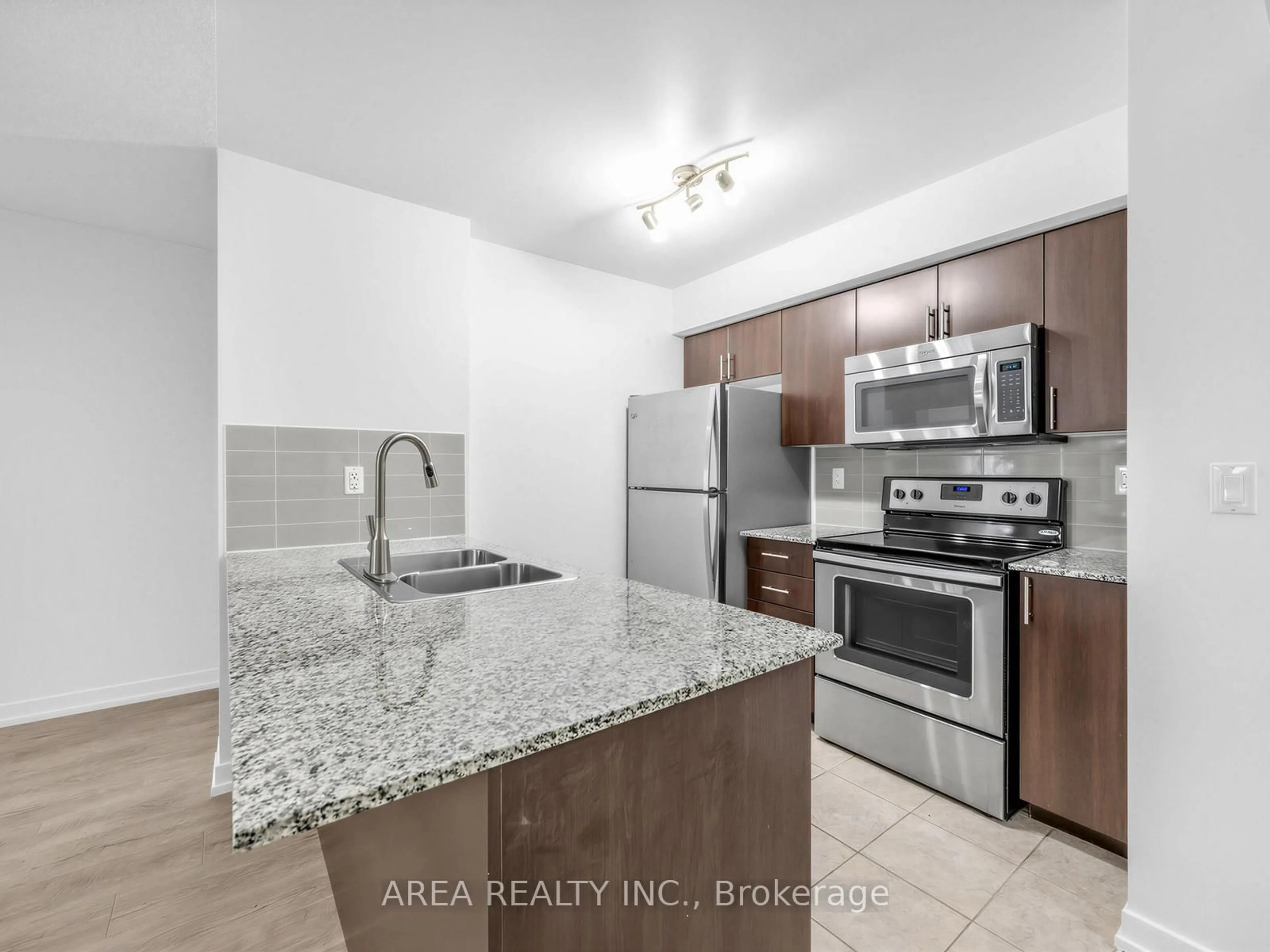 Standard kitchen, unknown for 1410 Dupont St #1410, Toronto Ontario M6H 2B1