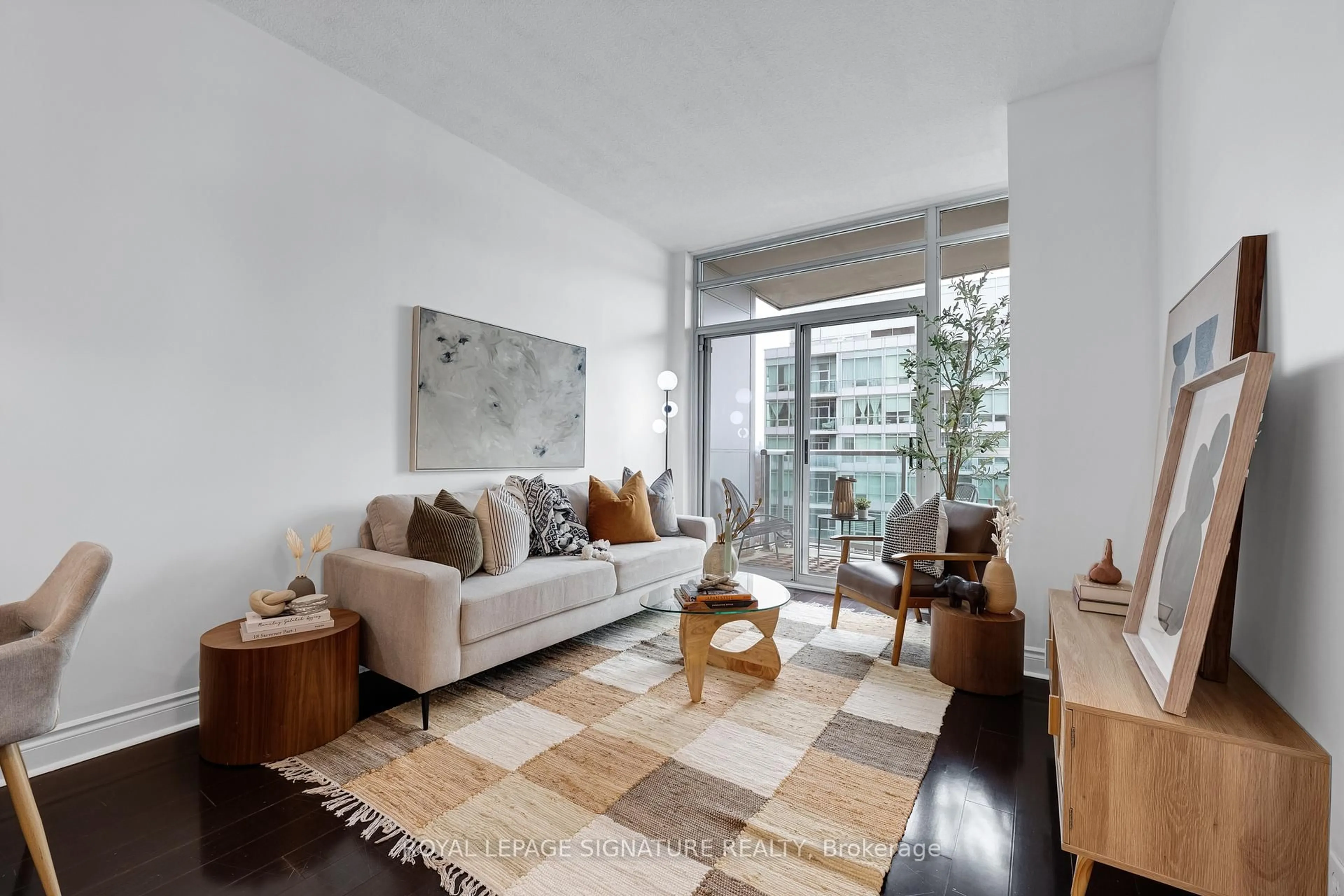 Living room with furniture, unknown for 1910 Lake Shore Blvd #LPH6, Toronto Ontario M6S 1A2