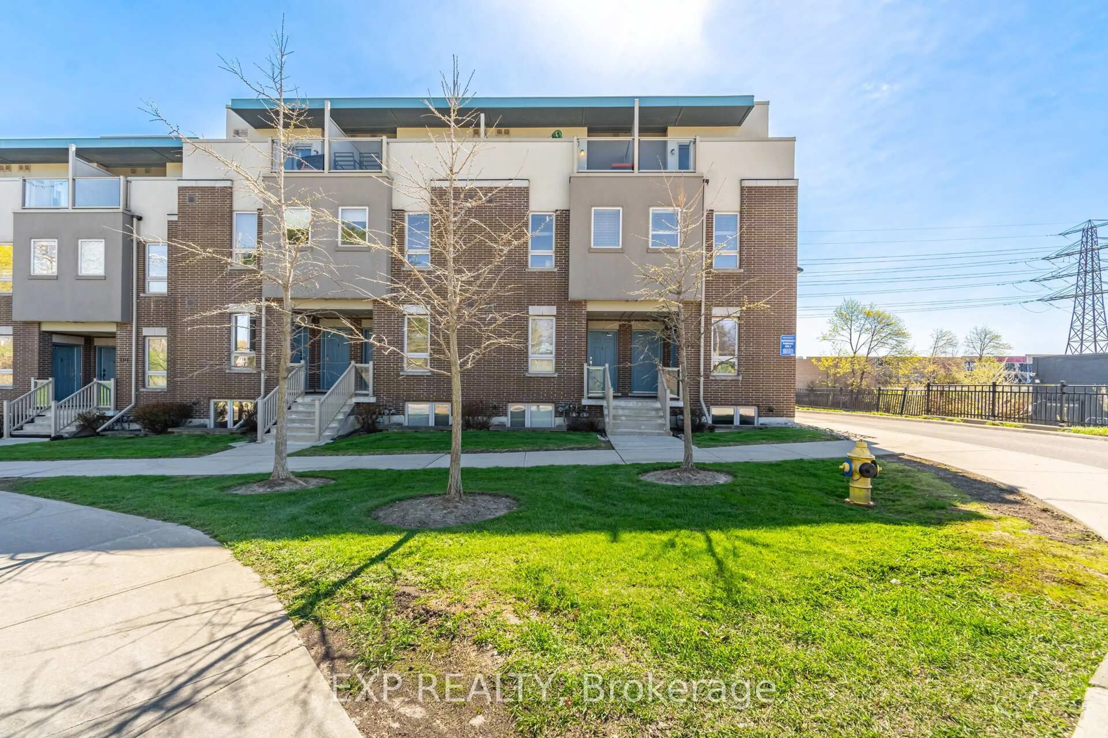 A pic from outside/outdoor area/front of a property/back of a property/a pic from drone, street for 114 Caledonia Park Rd #1, Toronto Ontario M6H 0B1