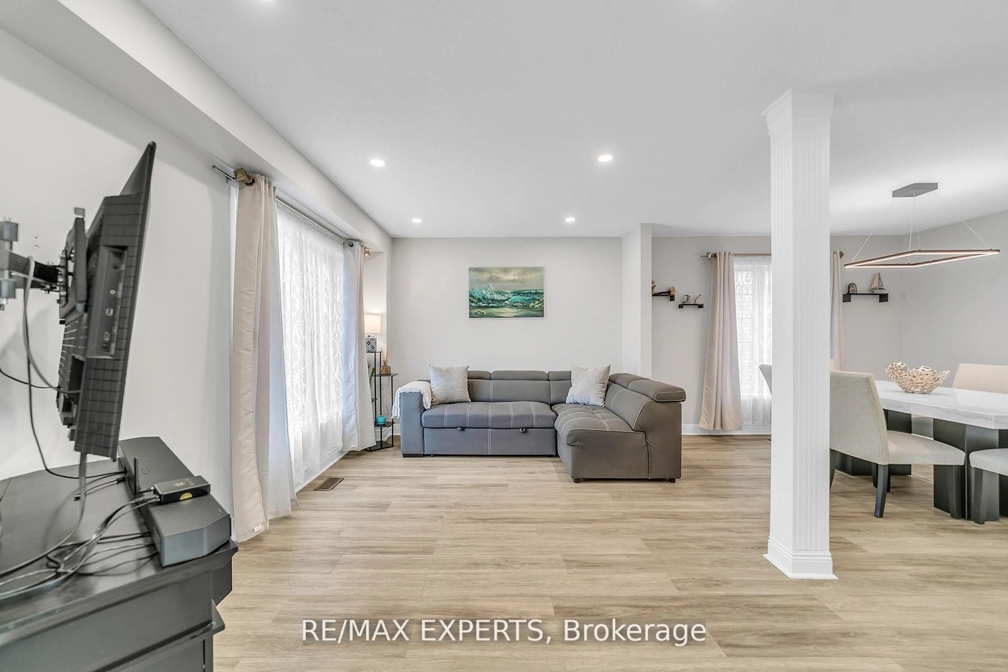 Living room with furniture, unknown for 35 Malta Ave #87, Brampton Ontario L6Y 5B4