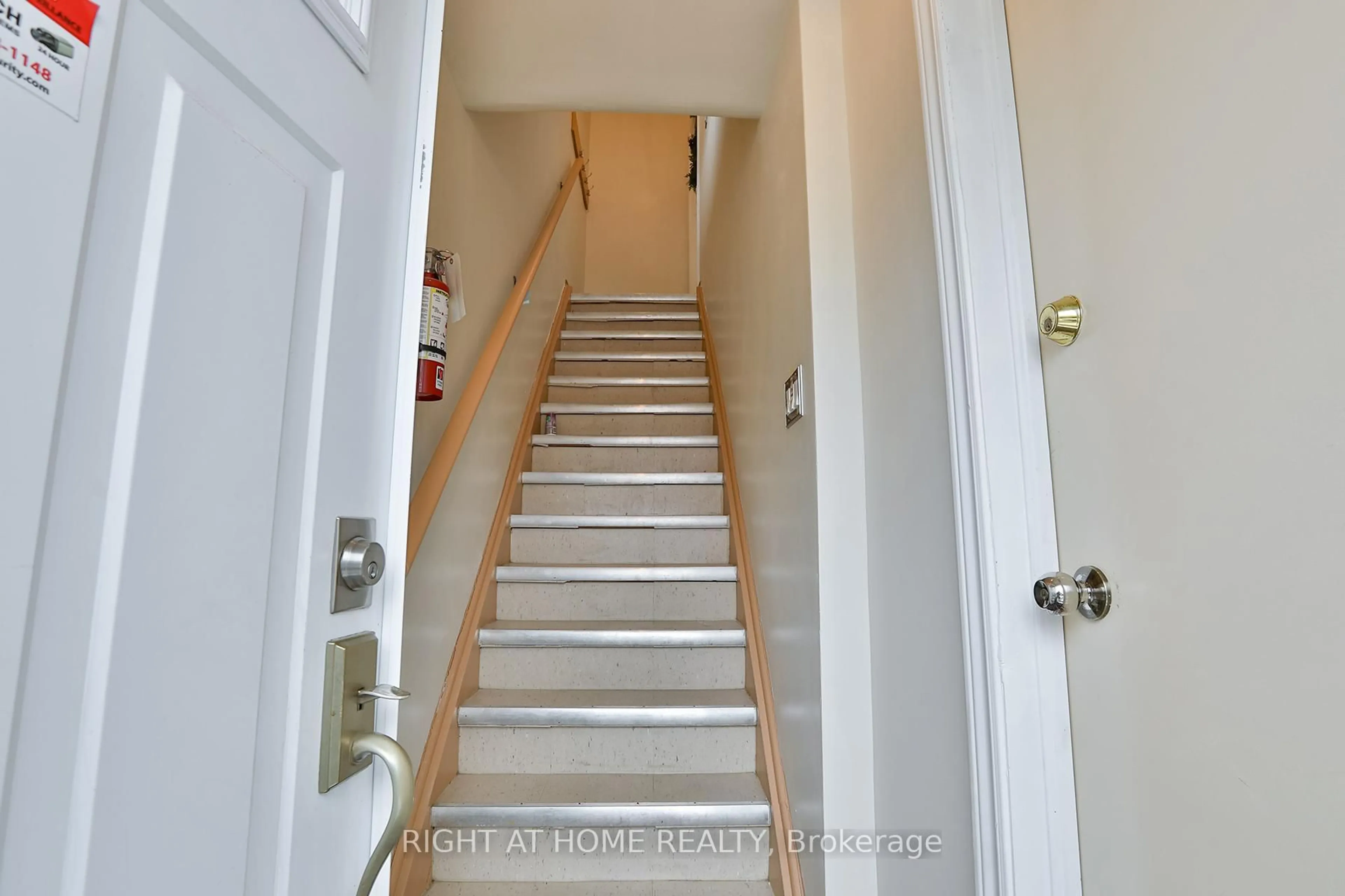 Stairs for 35 Fifteenth St, Toronto Ontario M8V 3J3