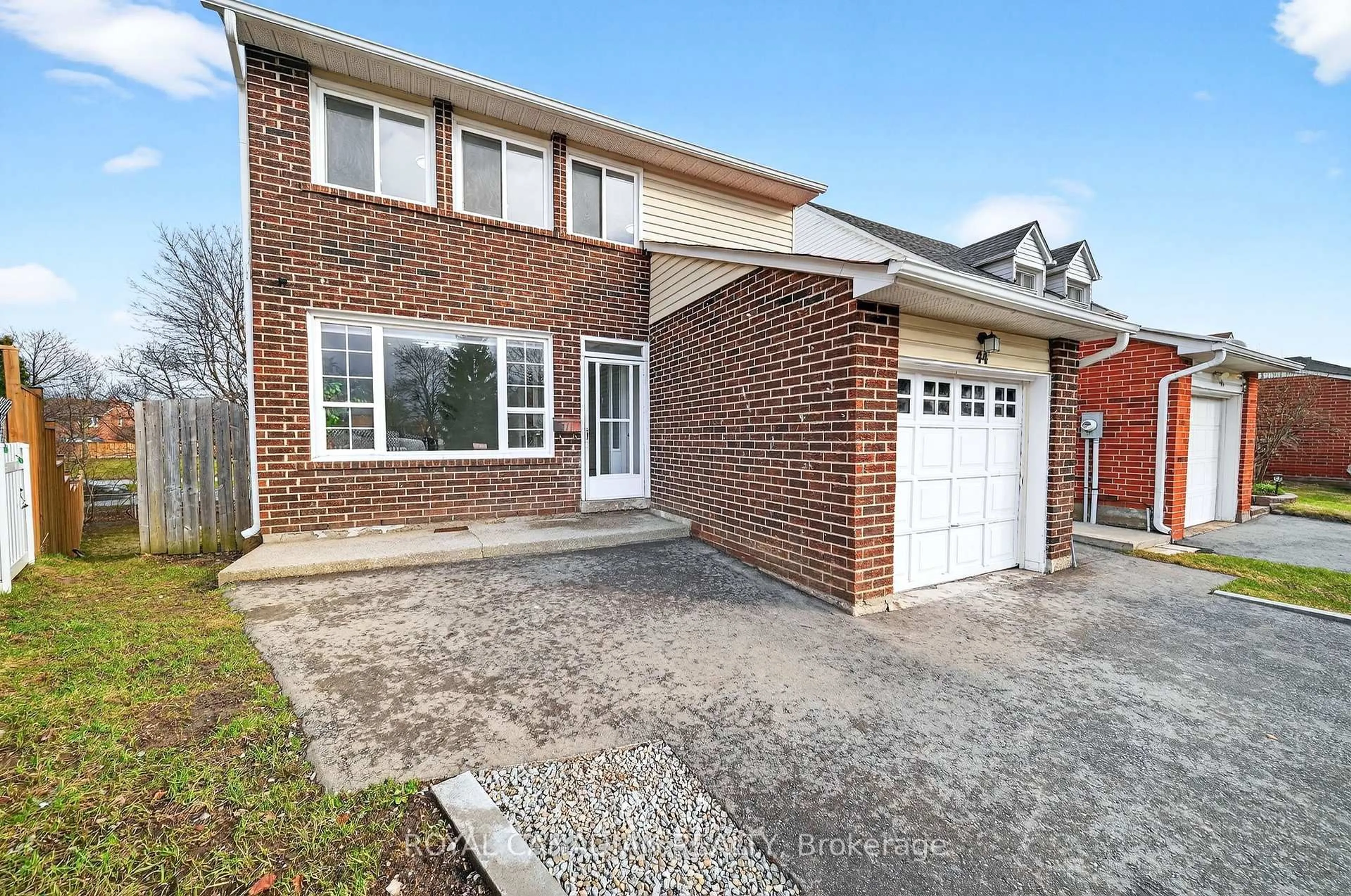 Home with brick exterior material, street for 44 Rushmore Cres, Brampton Ontario L6Z 1R2