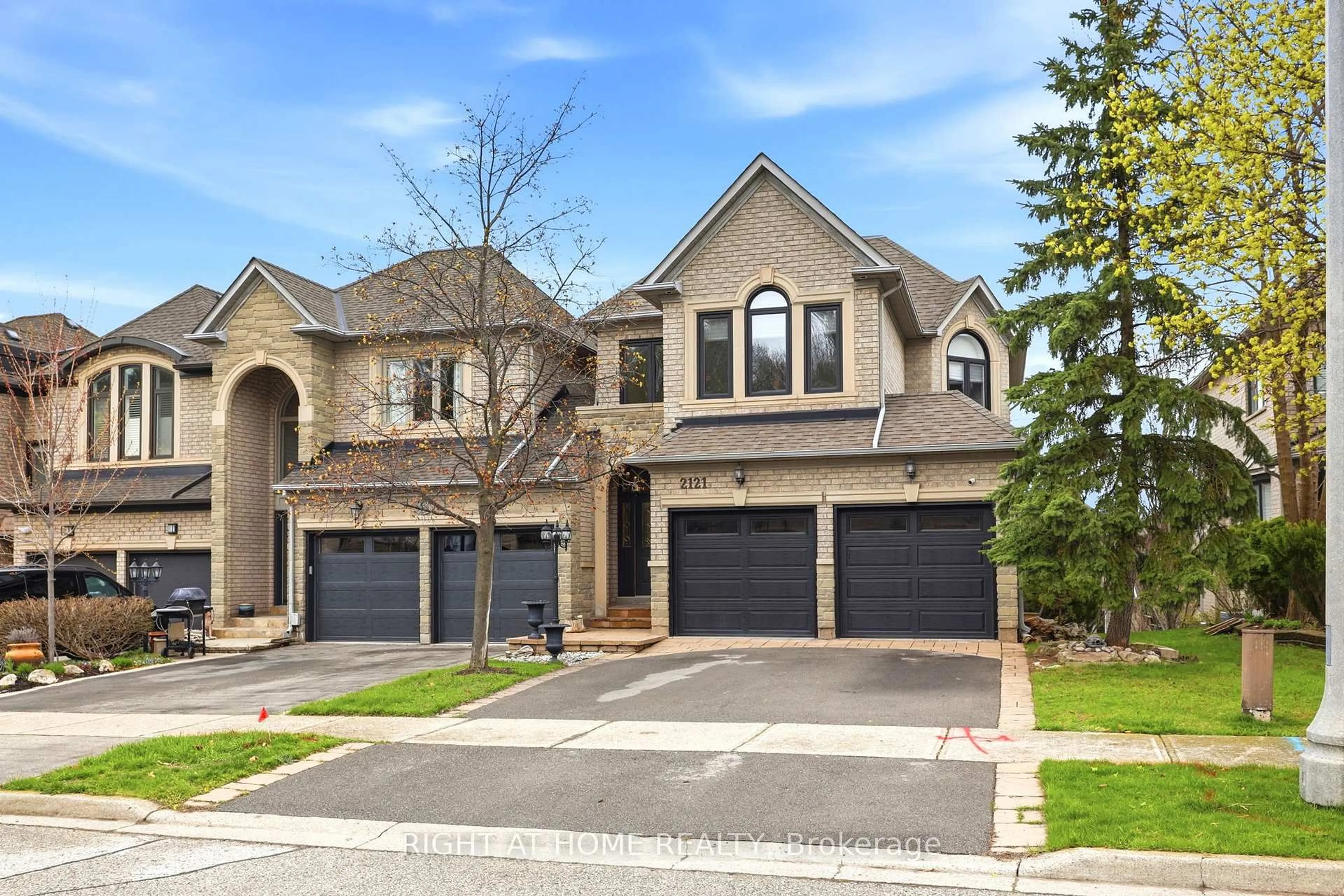 Home with brick exterior material, street for 2121 Pinevalley Cres, Oakville Ontario L6H 6L7