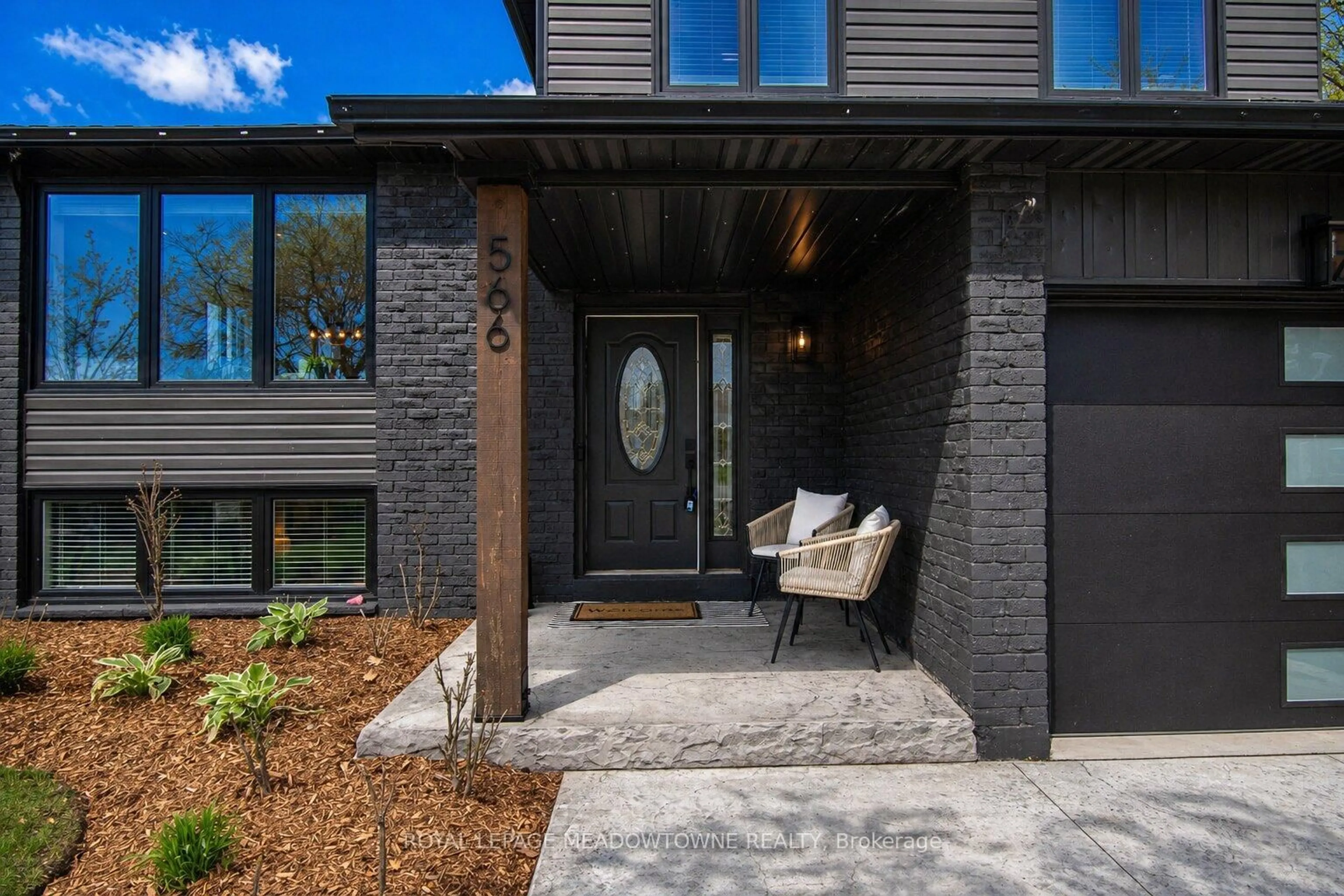 Unknown for 566 Moorelands Cres, Milton Ontario L9T 4B5