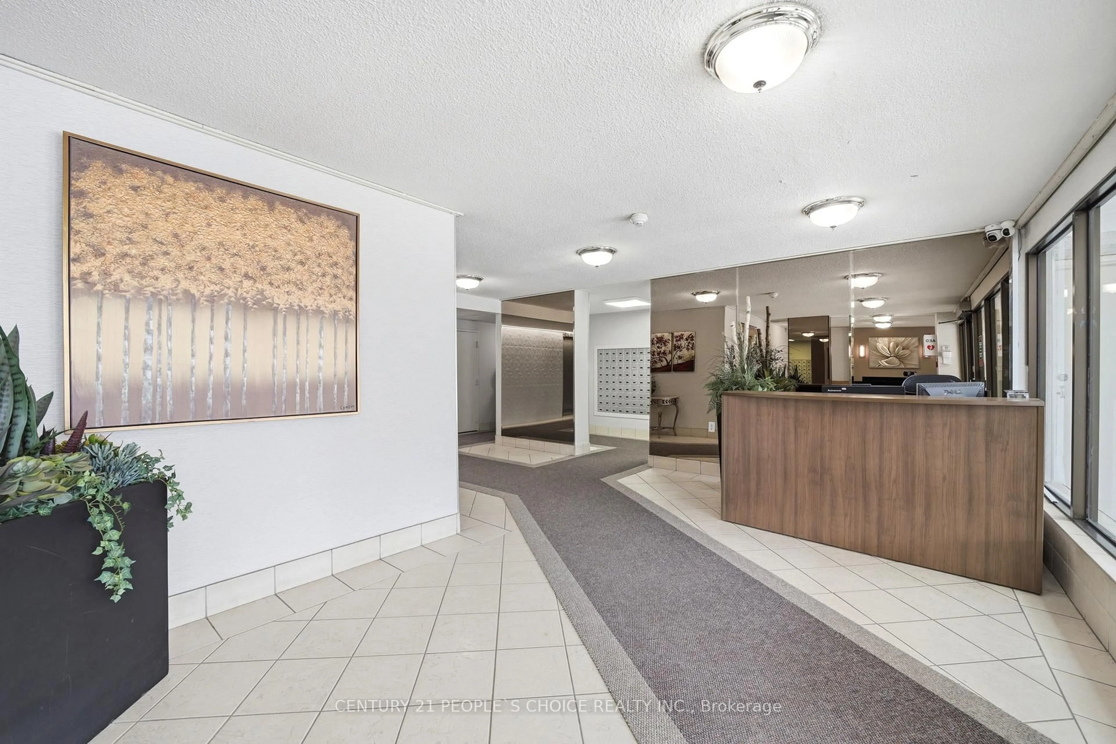 Lobby for 18 Knightsbridge Rd #2109, Brampton Ontario L6T 3X5