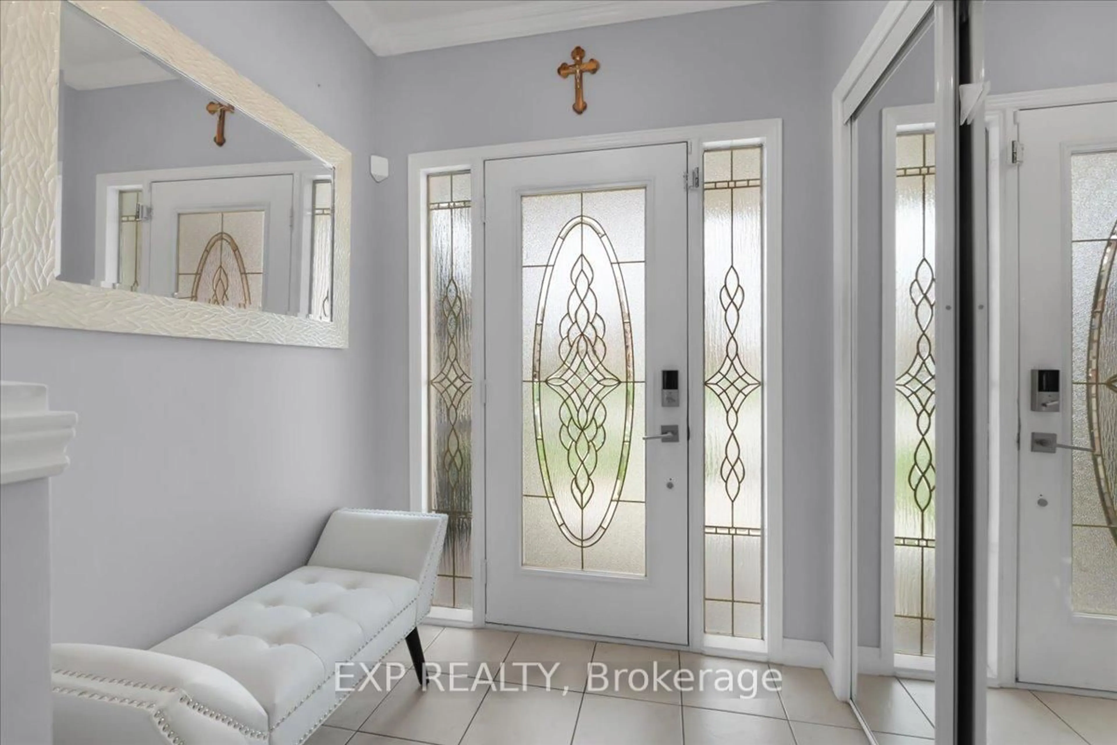 Indoor entryway for 67 El Camino Way, Brampton Ontario L7A 3B1