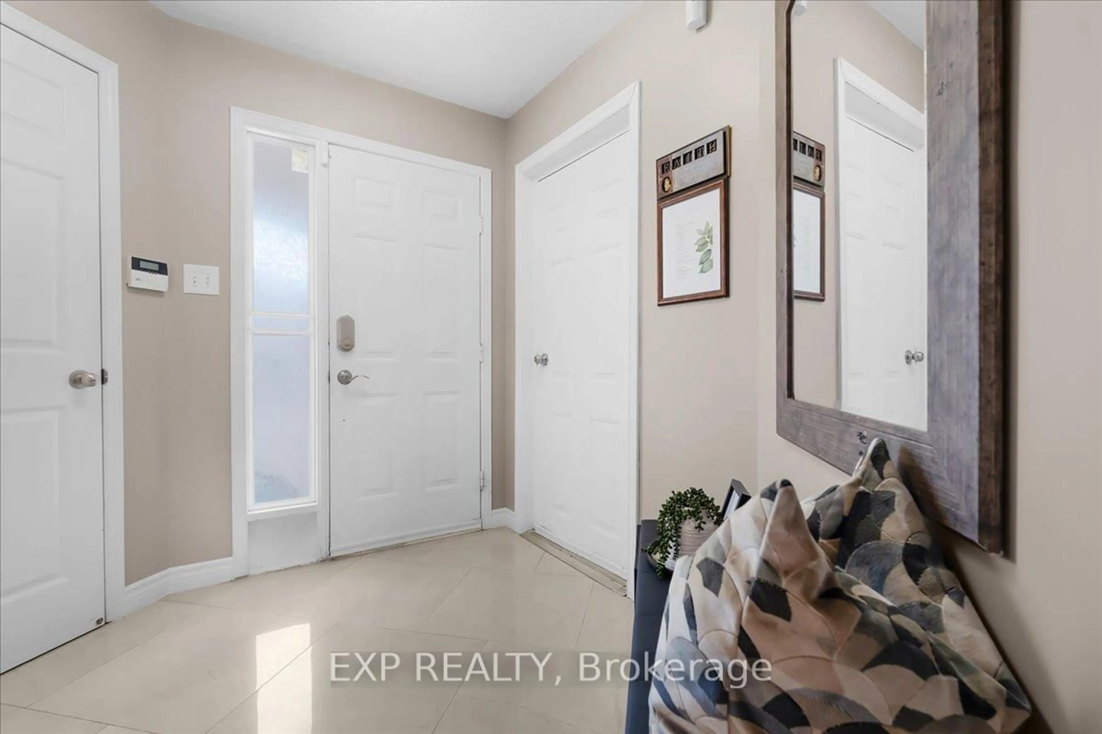 Indoor entryway for 35 Trammell Lane, Brampton Ontario L6Y 4J3