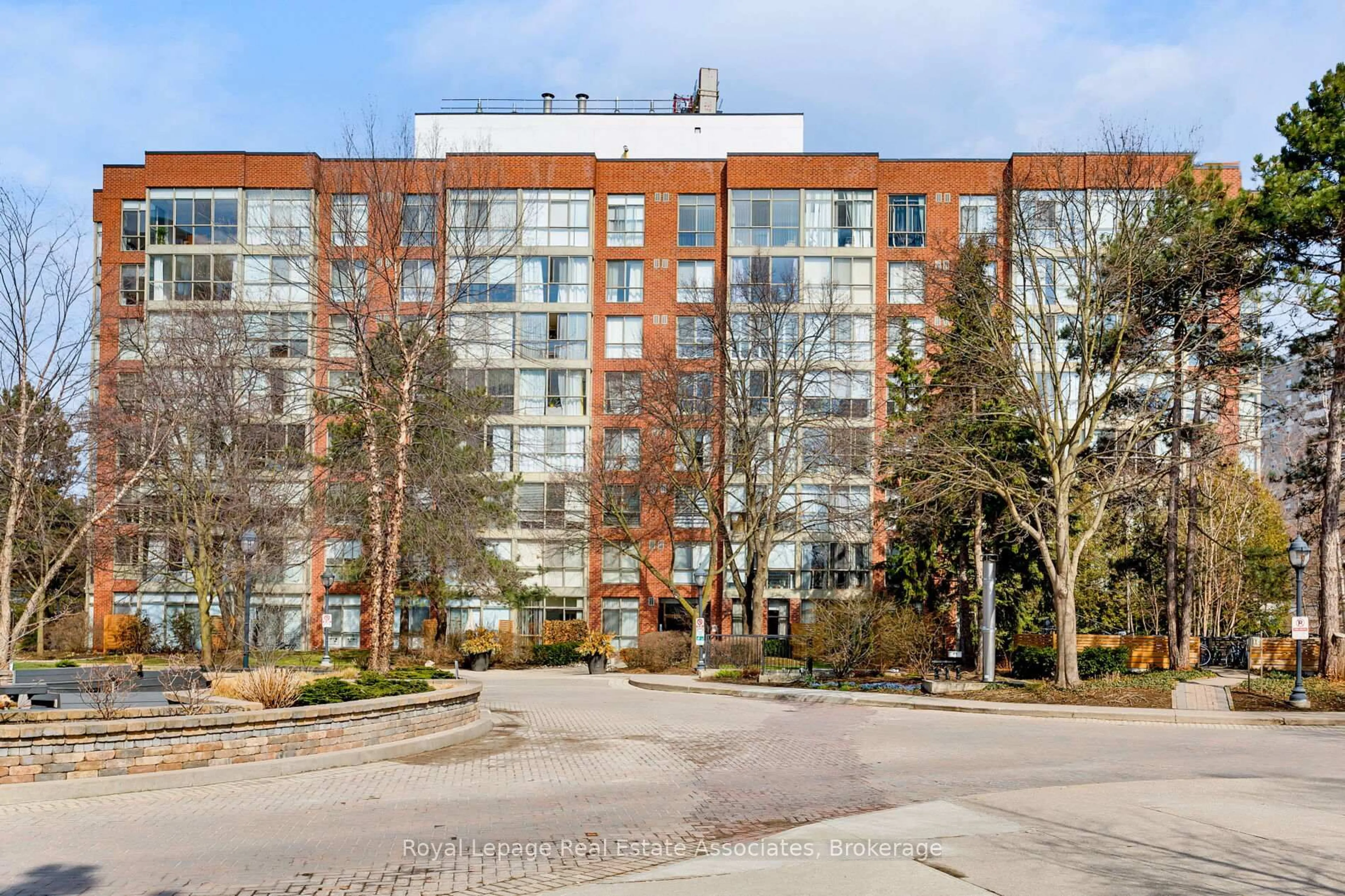 Unknown for 24 Southport St #349, Toronto Ontario M6S 4Z1